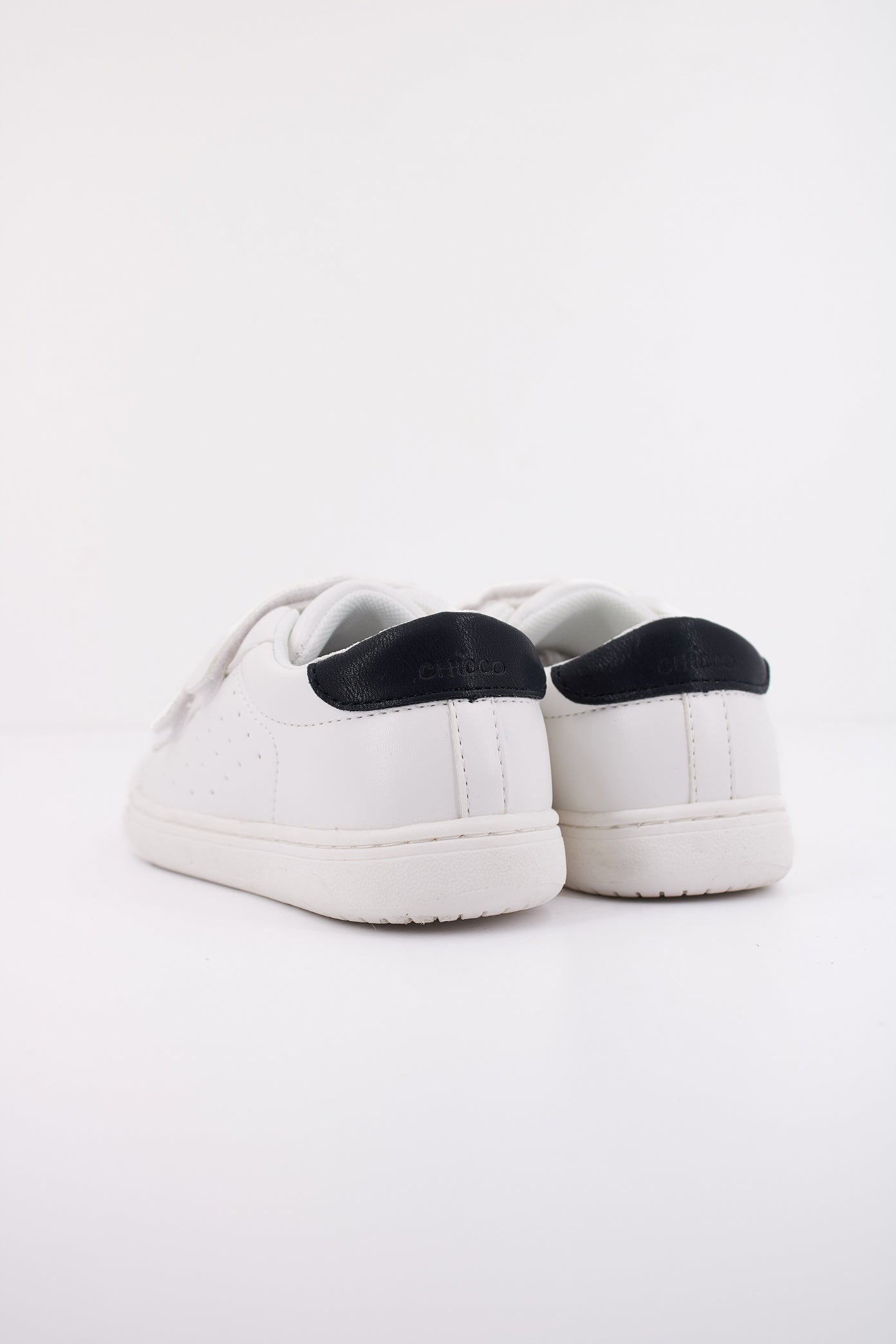 CHICCO CLESS en color BLANCO  (4)