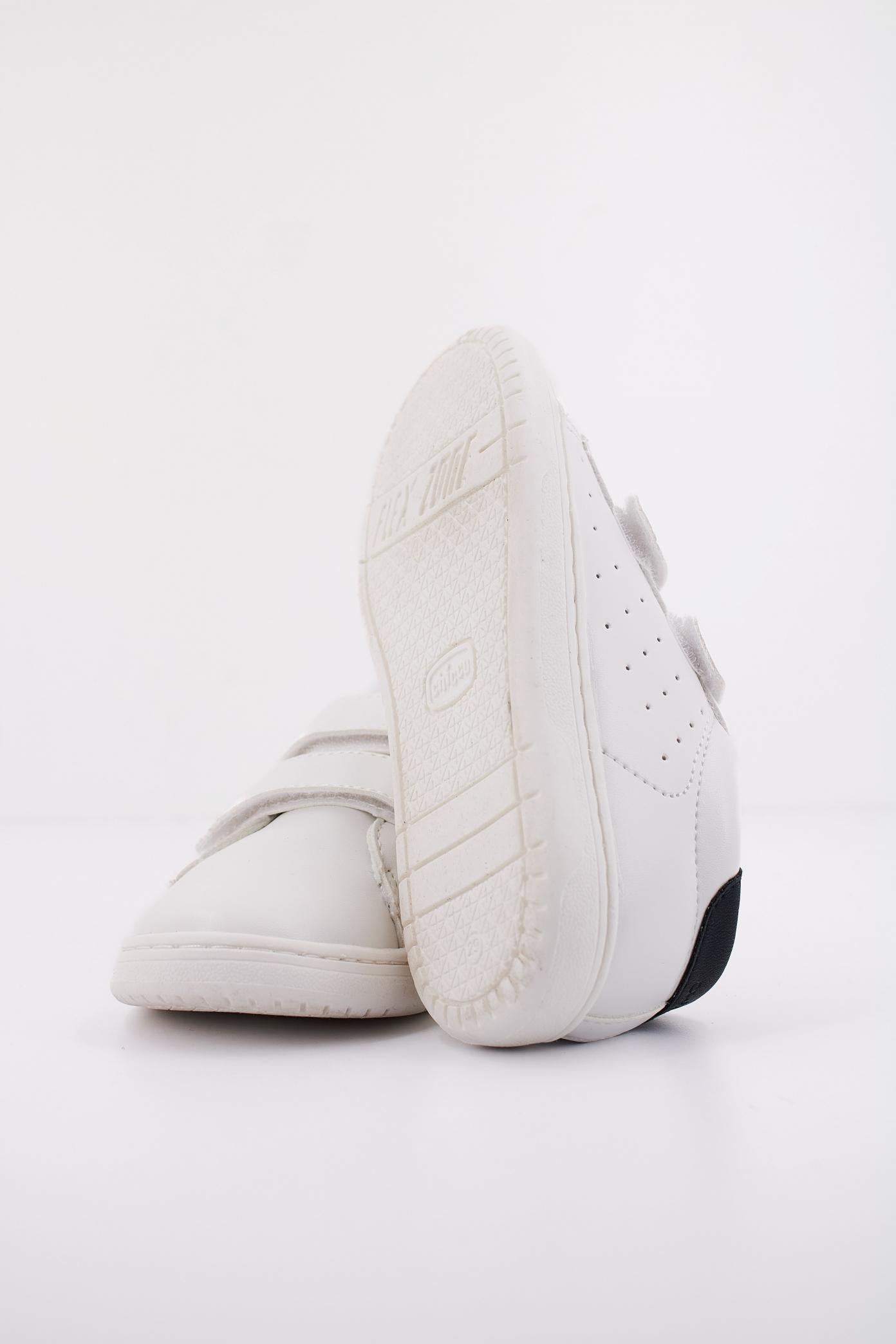 CHICCO CLESS en color BLANCO  (5)