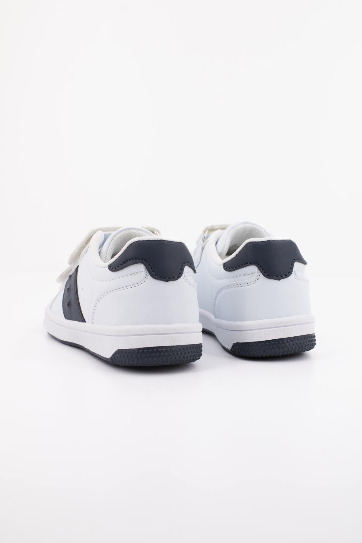 CHICCO CIPSTER en color BLANCO  (4)