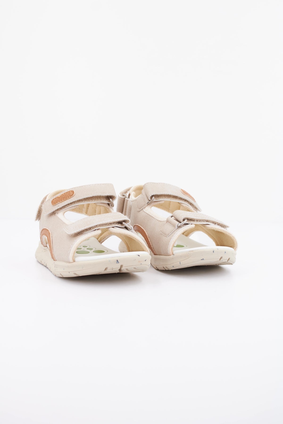 CHICCO CELES en color MARRON CLARO  (2)