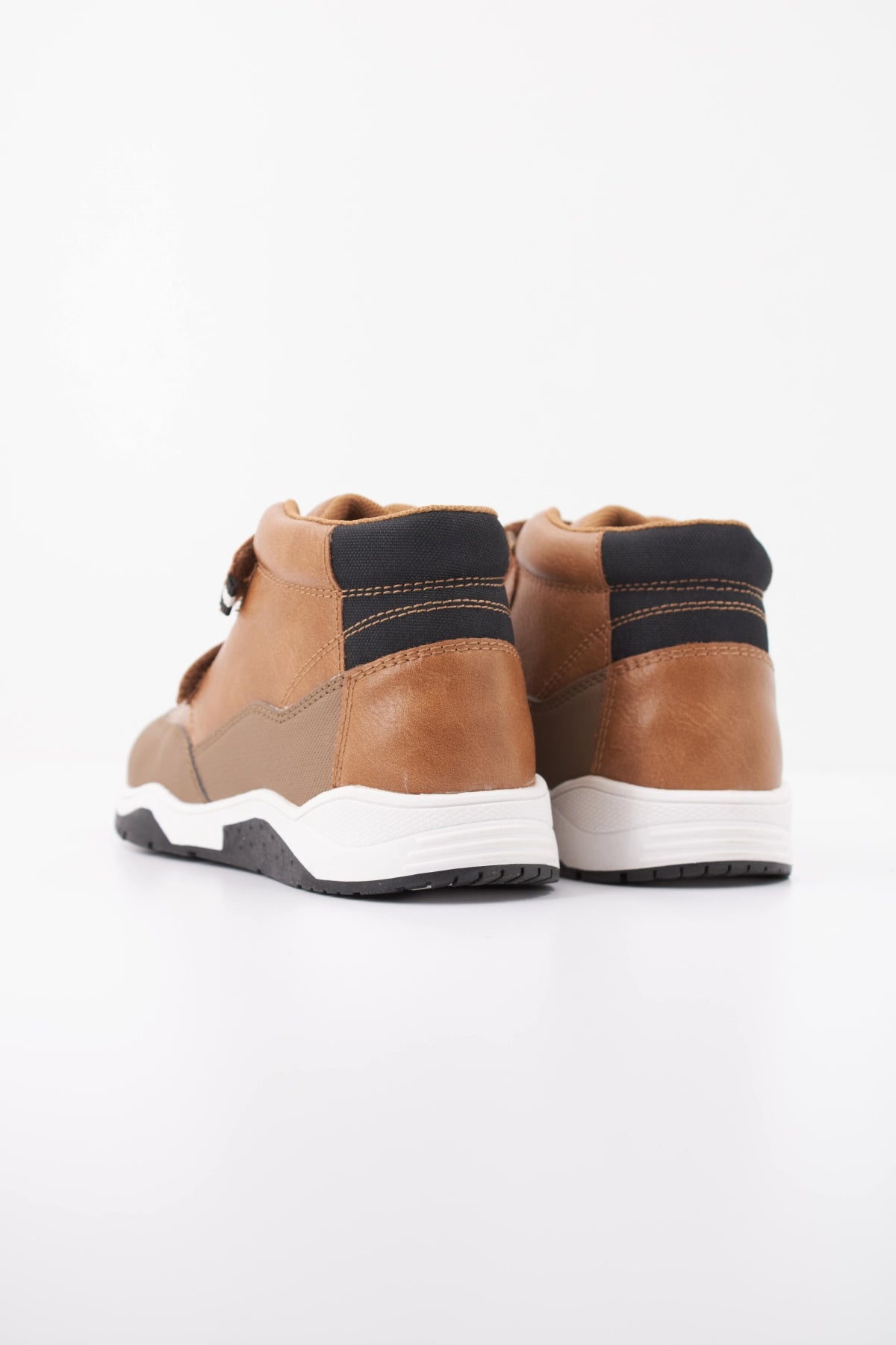 CHICCO C en color MARRON  (4)