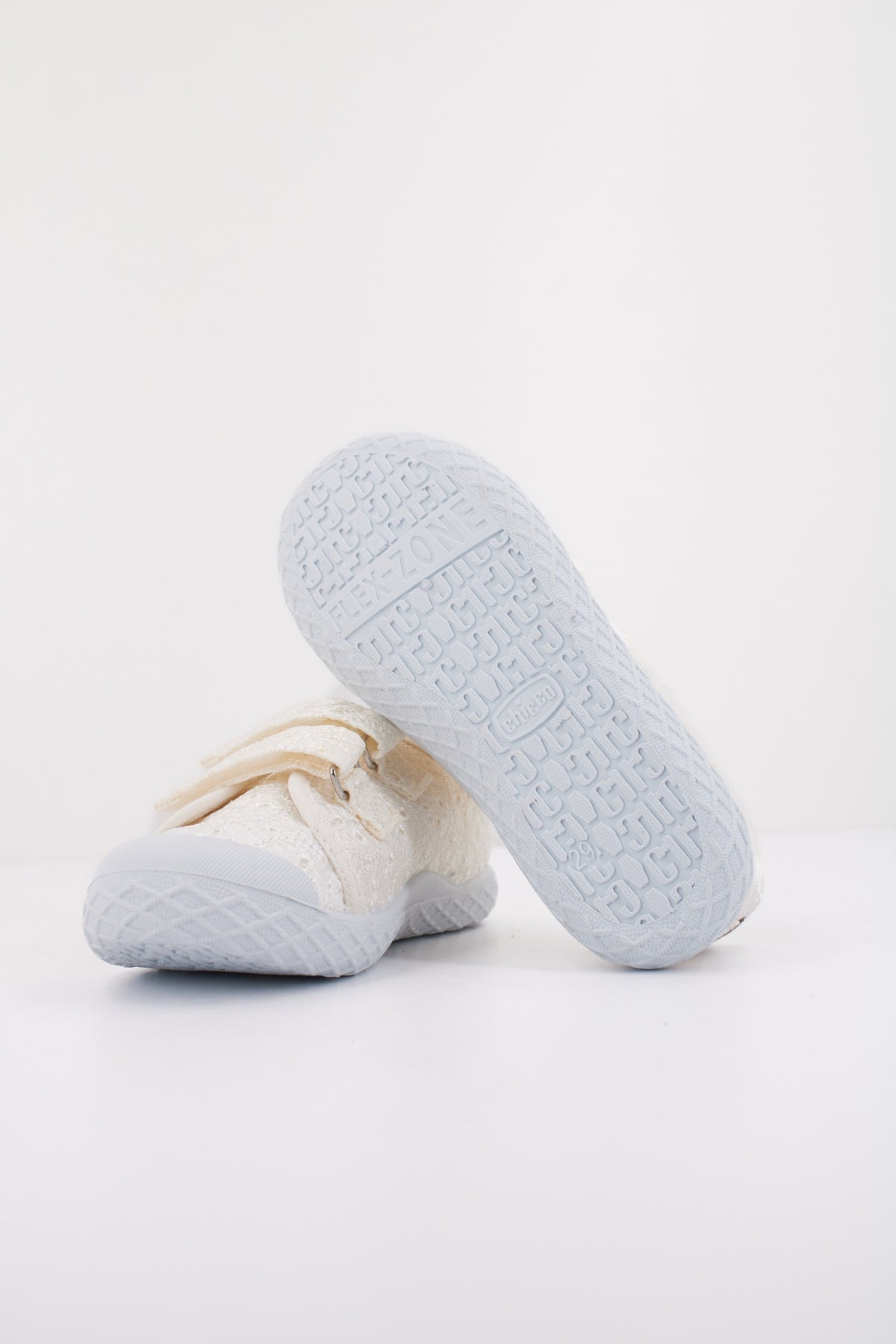 CHICCO CAMBRIDGE en color BLANCO  (5)