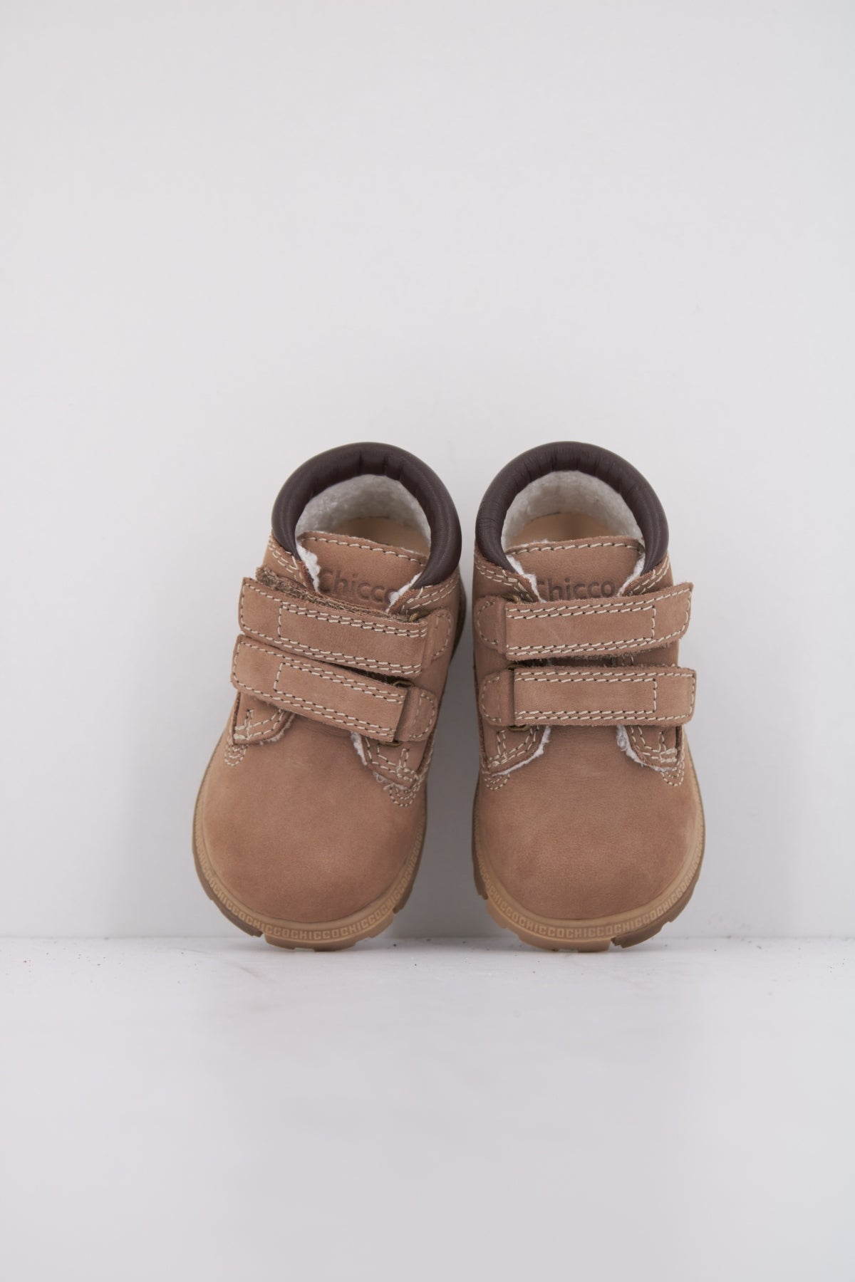 CHICCO CENTUR en color MARRON CLARO  (3)