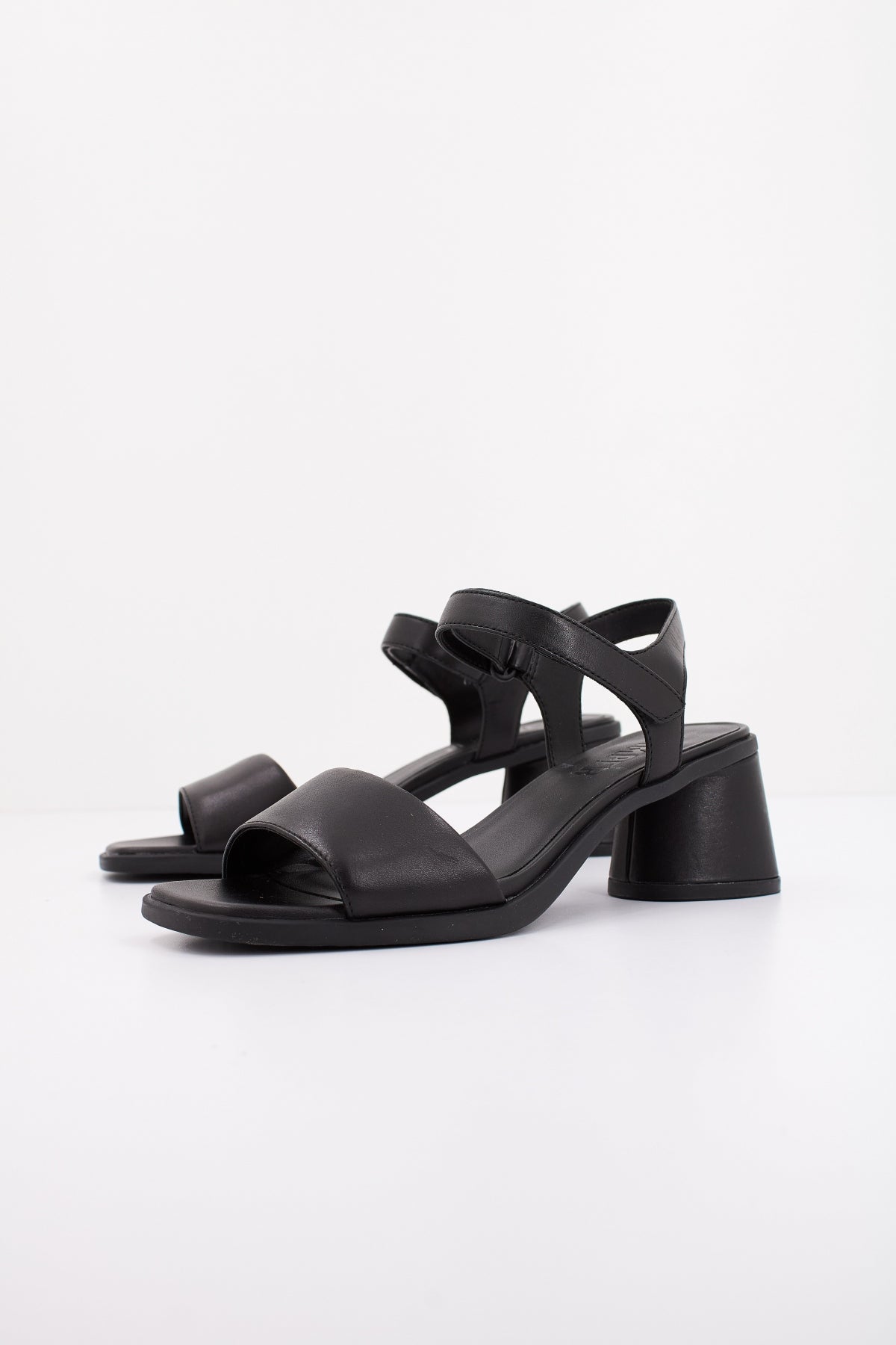 CAMPER KIARA SANDAL en color NEGRO  (2)