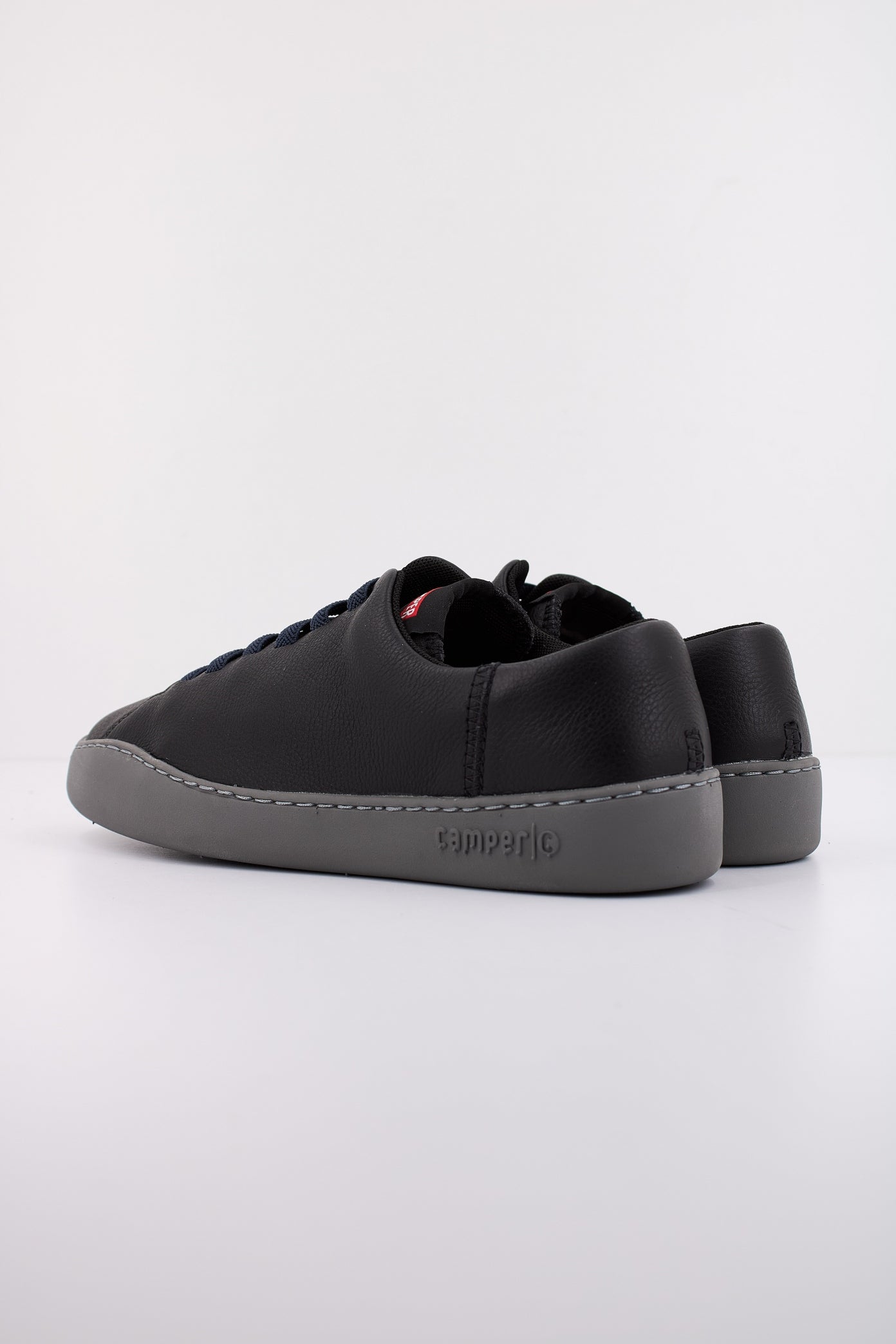 CAMPER TOURING RY en color NEGRO  (4)