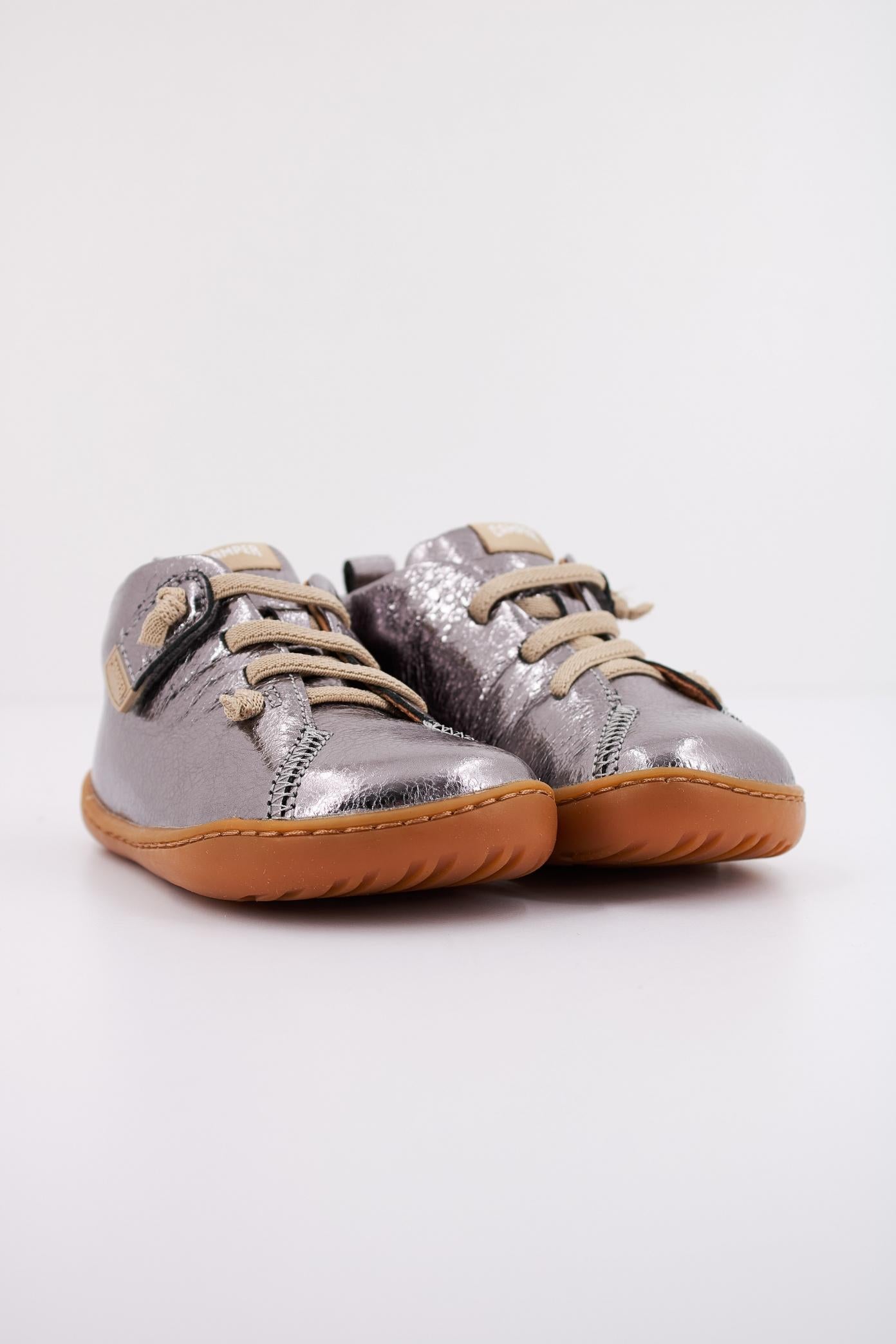CAMPER PEU CAMI FW en color GRIS  (2)