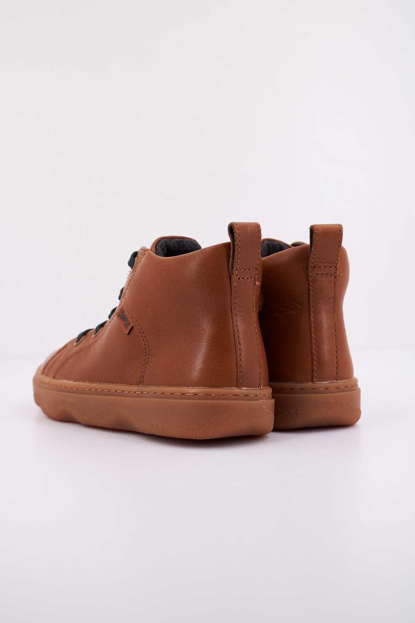 CAMPER KIDDO en color MARRON  (4)