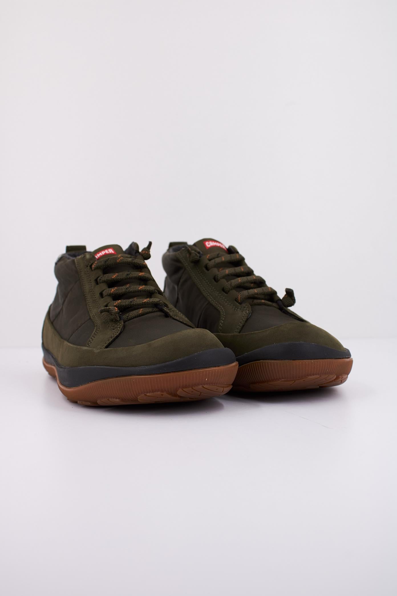 CAMPER PEU PISTA GM en color VERDE  (2)