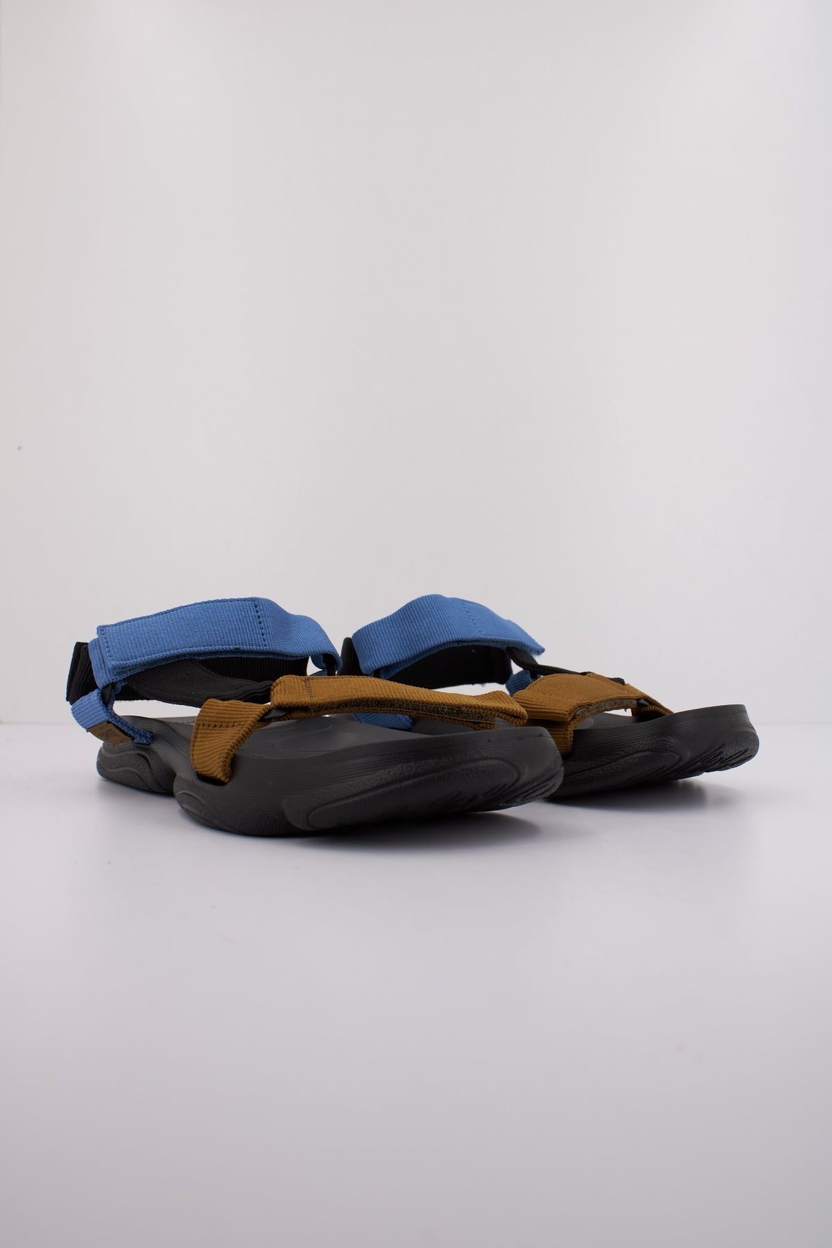 CAMPER KARST SANDAL en color MULTICOLOR  (2)