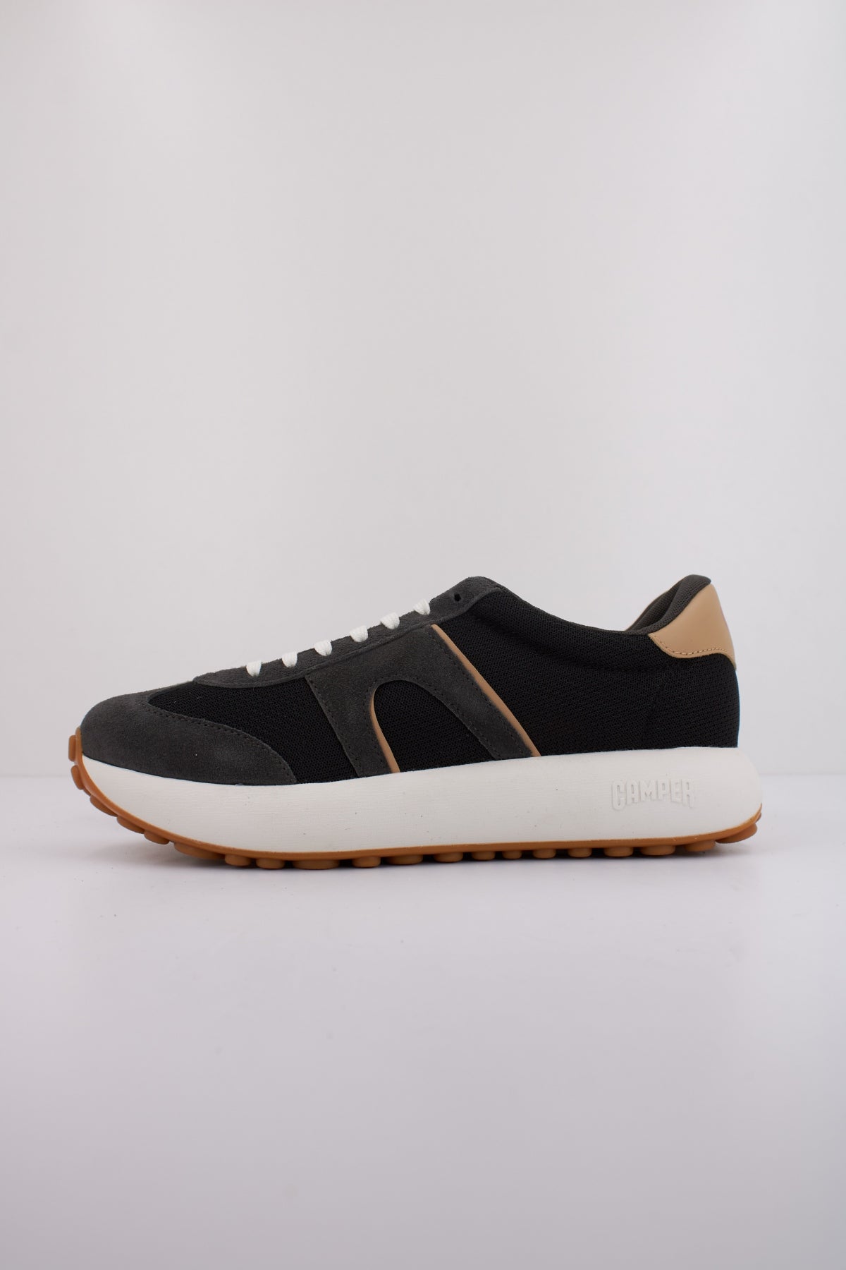 CAMPER PELOTAS ATHENS en color NEGRO  (1)