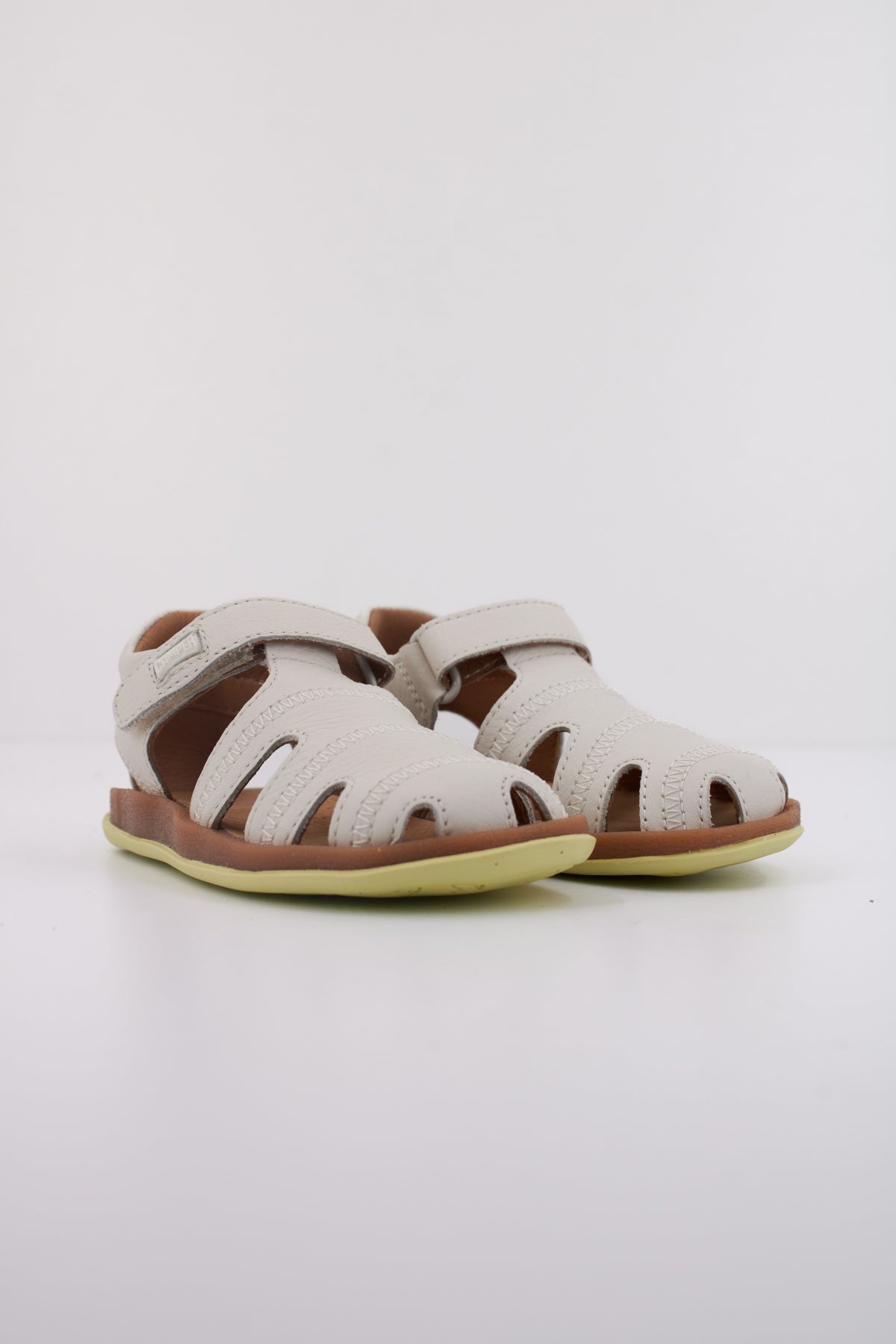 CAMPER BICHO FW en color BLANCO  (2)