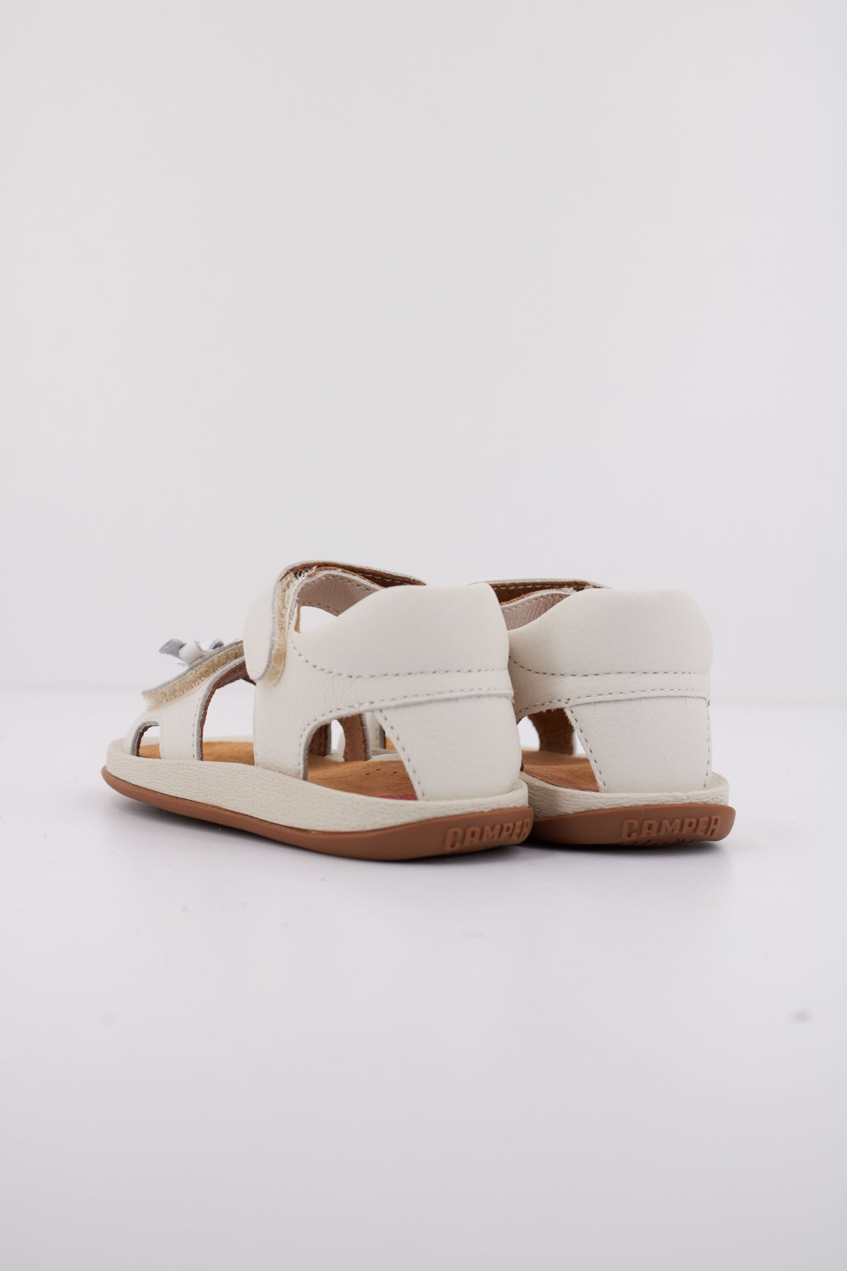 CAMPER TWS FW en color BLANCO  (4)