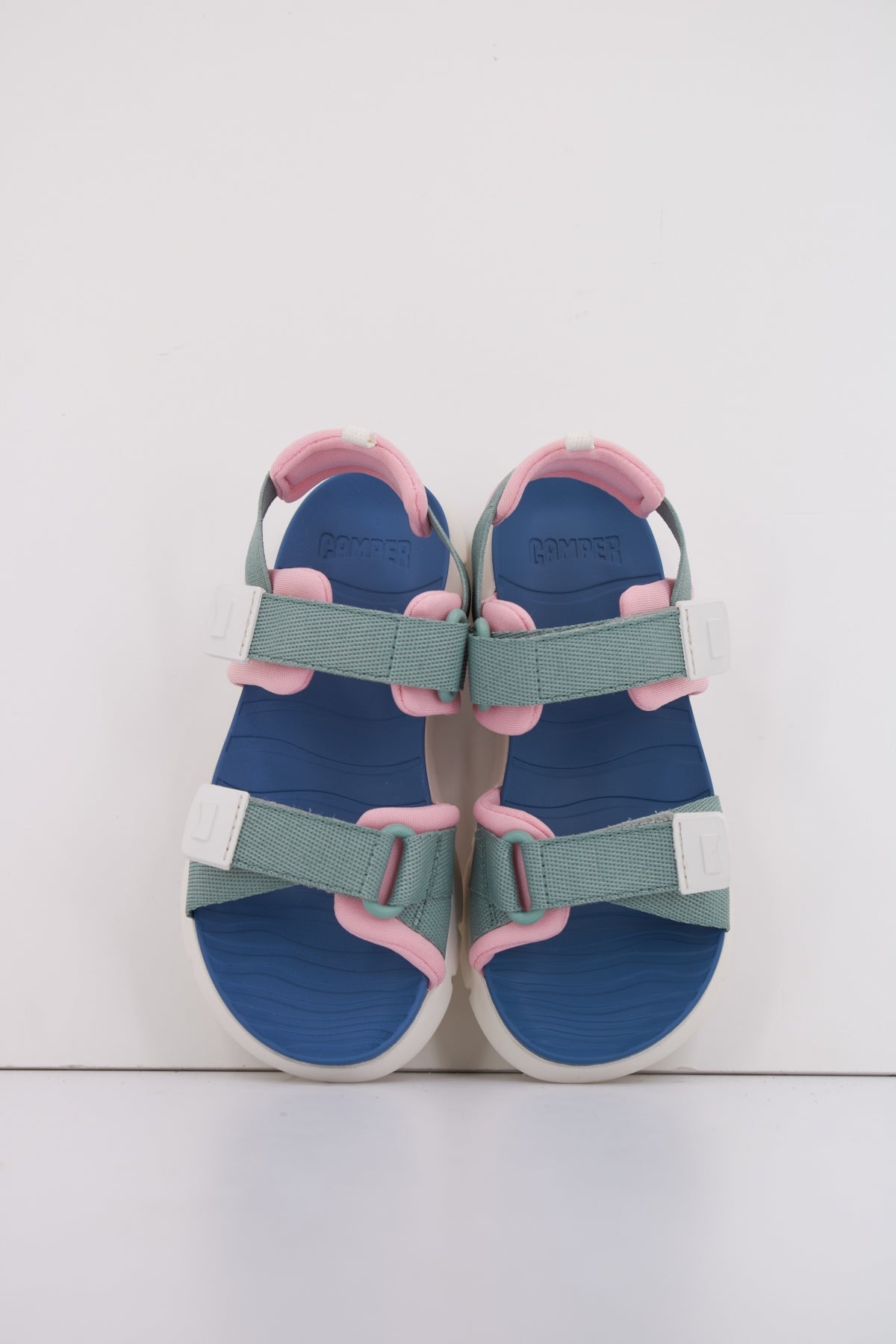 CAMPER ORUGA SANDAL en color VERDE  (3)