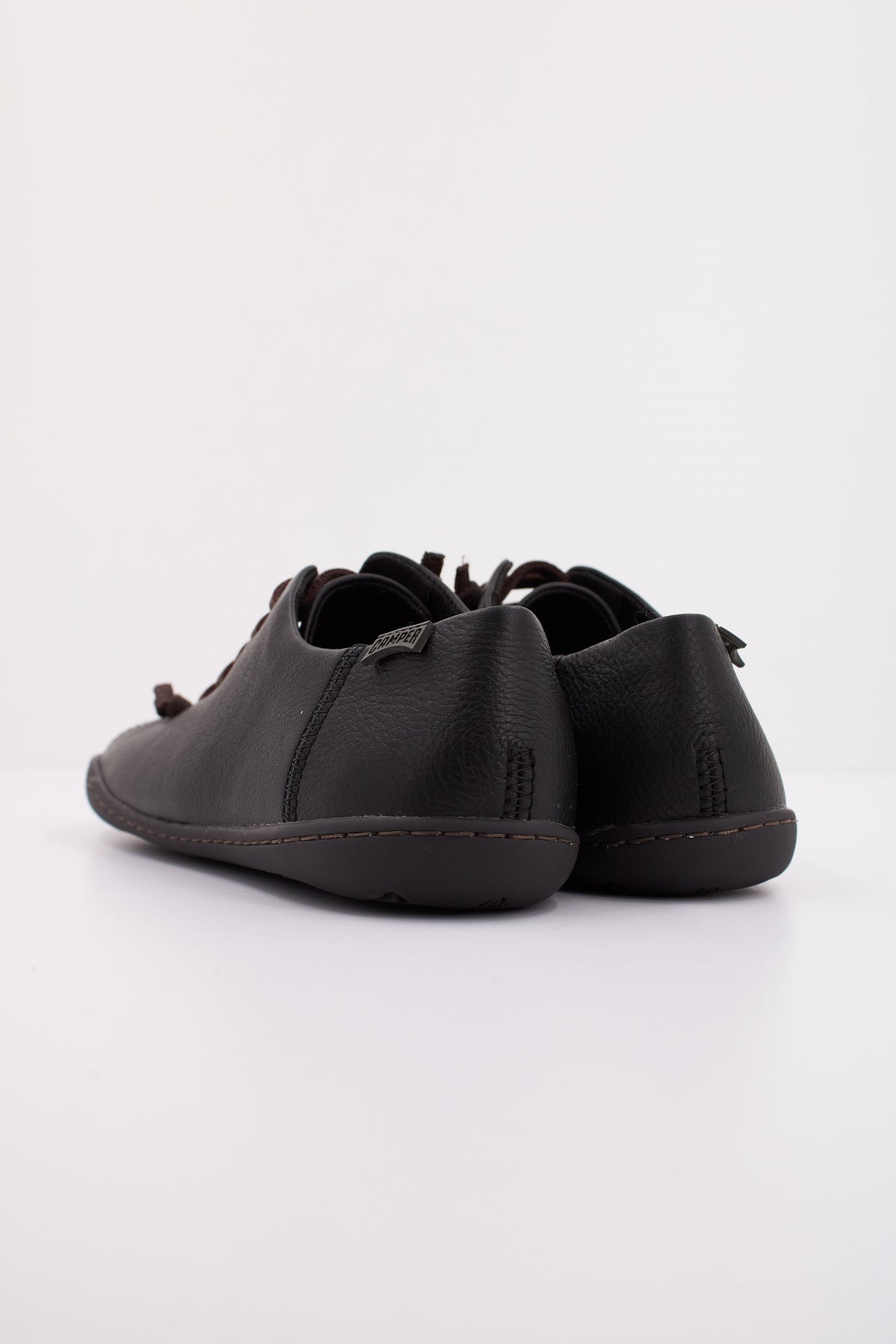 CAMPER  PEU CAMI en color NEGRO  (4)