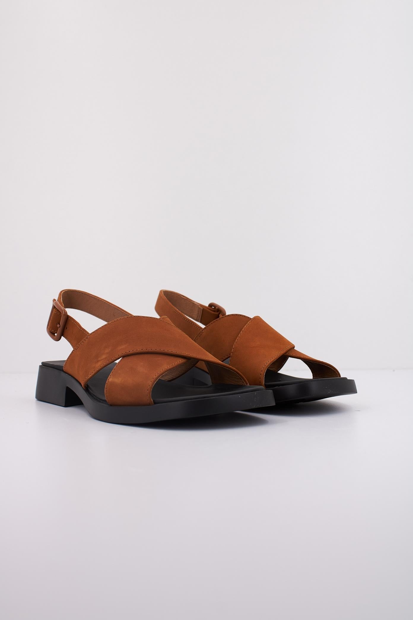 CAMPER  DANA en color MARRON  (2)