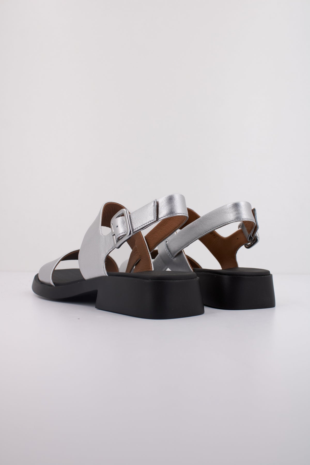 CAMPER DANA en color GRIS  (4)
