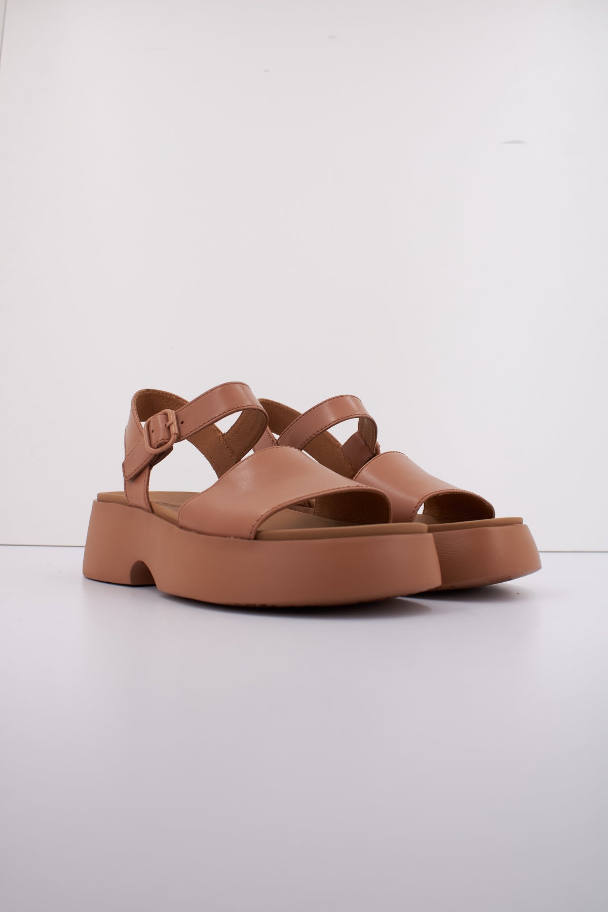 CAMPER TASHA en color NUDE  (1)
