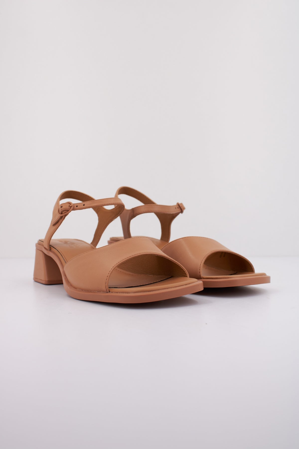 CAMPER KORA SANDAL en color NUDE  (2)