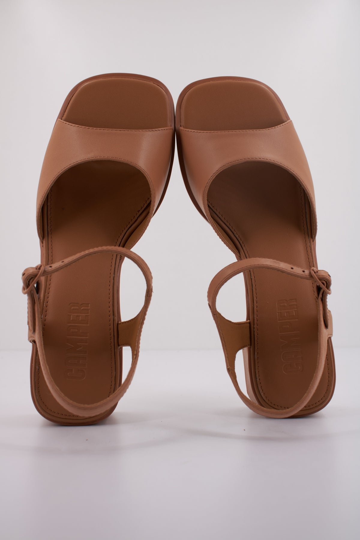 CAMPER KORA SANDAL en color NUDE  (3)
