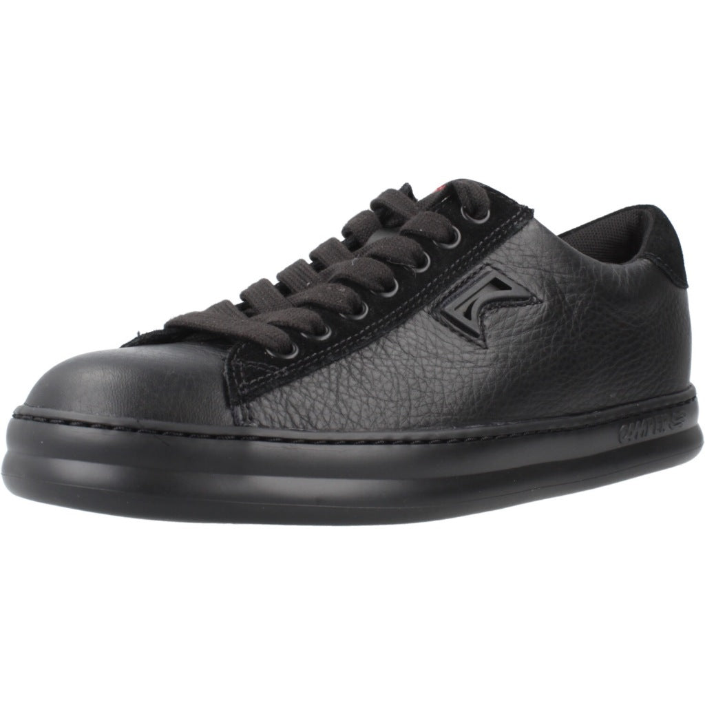 CAMPER RUNNER en color NEGRO  (1)