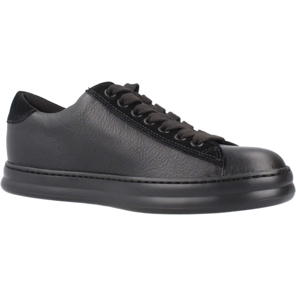 CAMPER RUNNER en color NEGRO  (5)