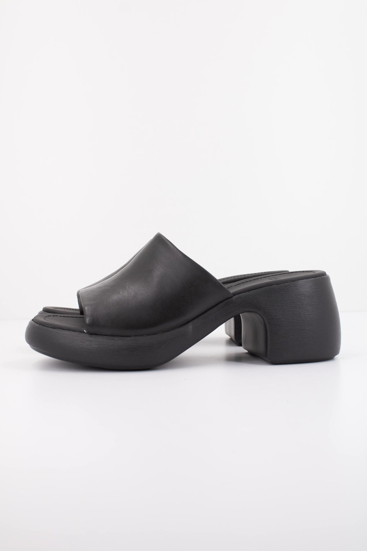 CAMPER ULTRASOFT THELMASAND en color NEGRO  (1)