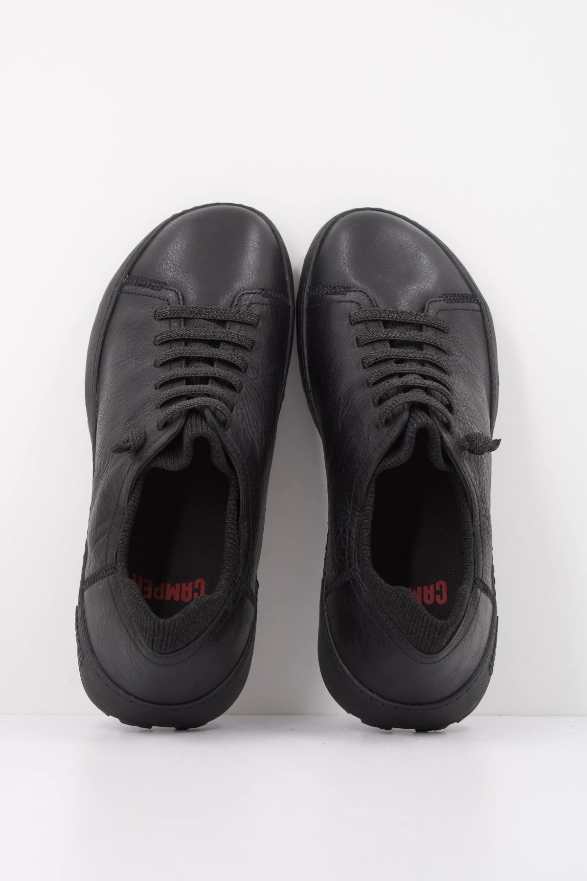 CAMPER HOWDY en color NEGRO  (3)