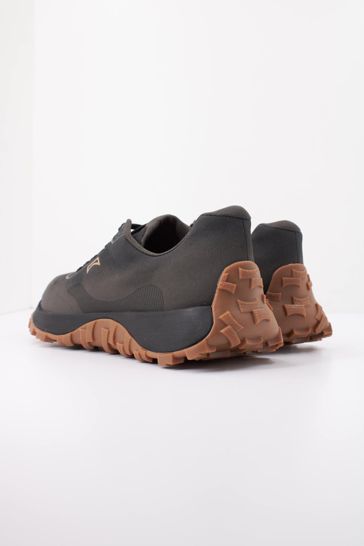 CAMPER JACQUARD D en color NEGRO  (4)