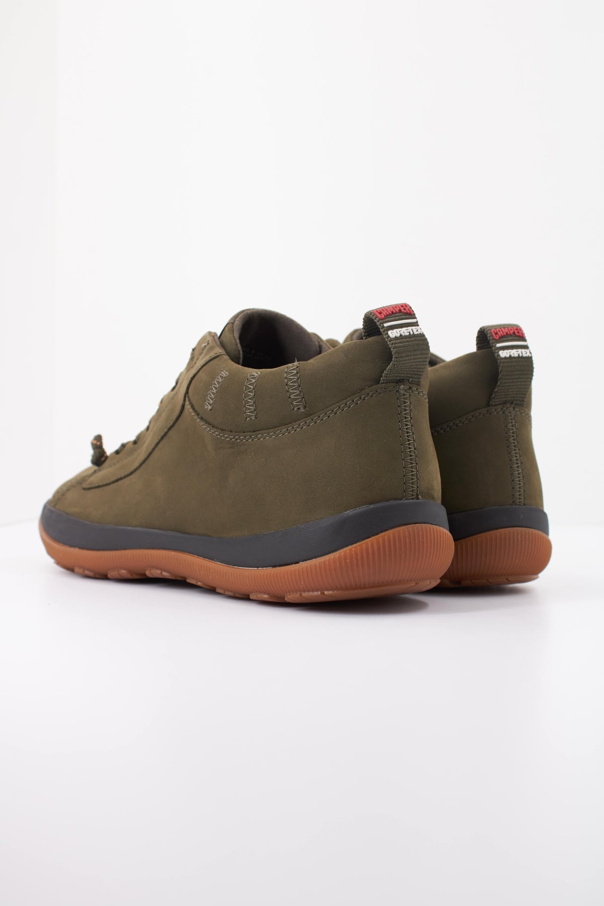 CAMPER TRAVELBUCK en color VERDE  (4)