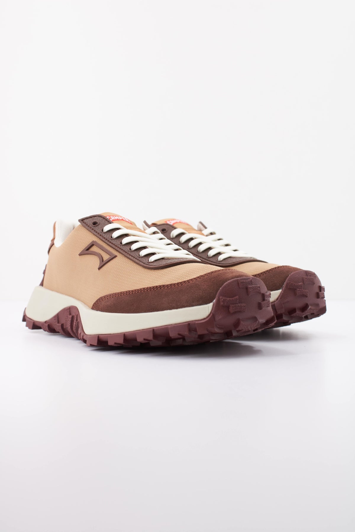 CAMPER RUG COLA en color MARRON CLARO  (2)