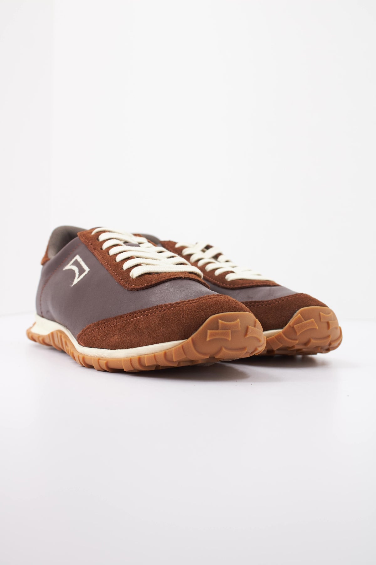 CAMPER RUG PECAN en color MARRON  (2)
