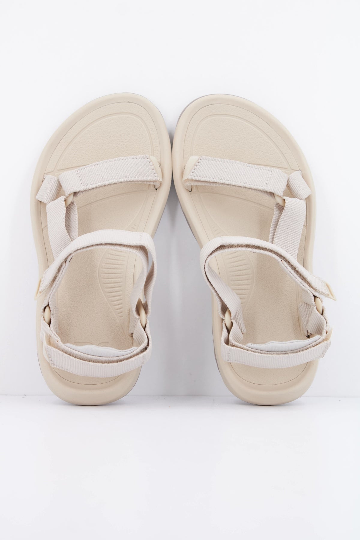 TEVA W HURRICANE XLT en color BEIS  (3)
