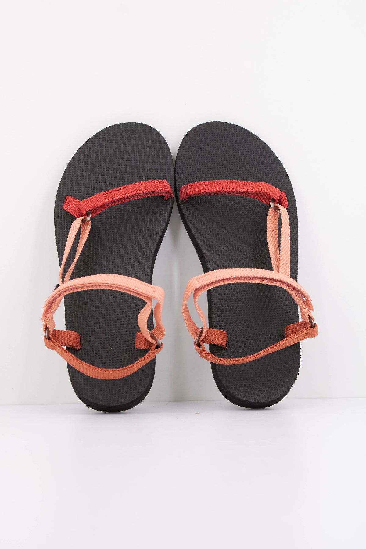 TEVA W ORIGINAL UNIVERSAL SLIM en color ROSA  (3)