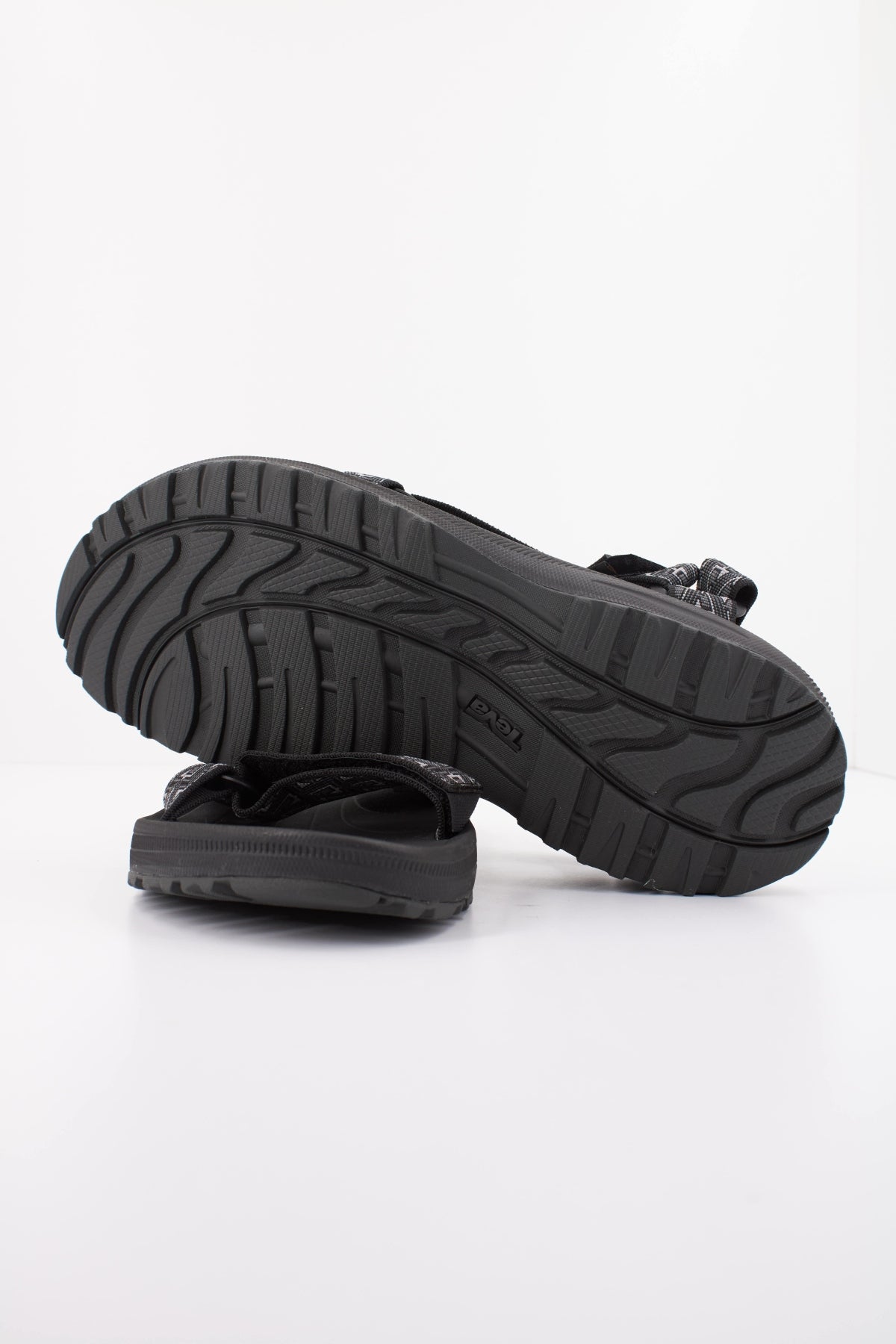 TEVA M WINSTED en color NEGRO  (5)