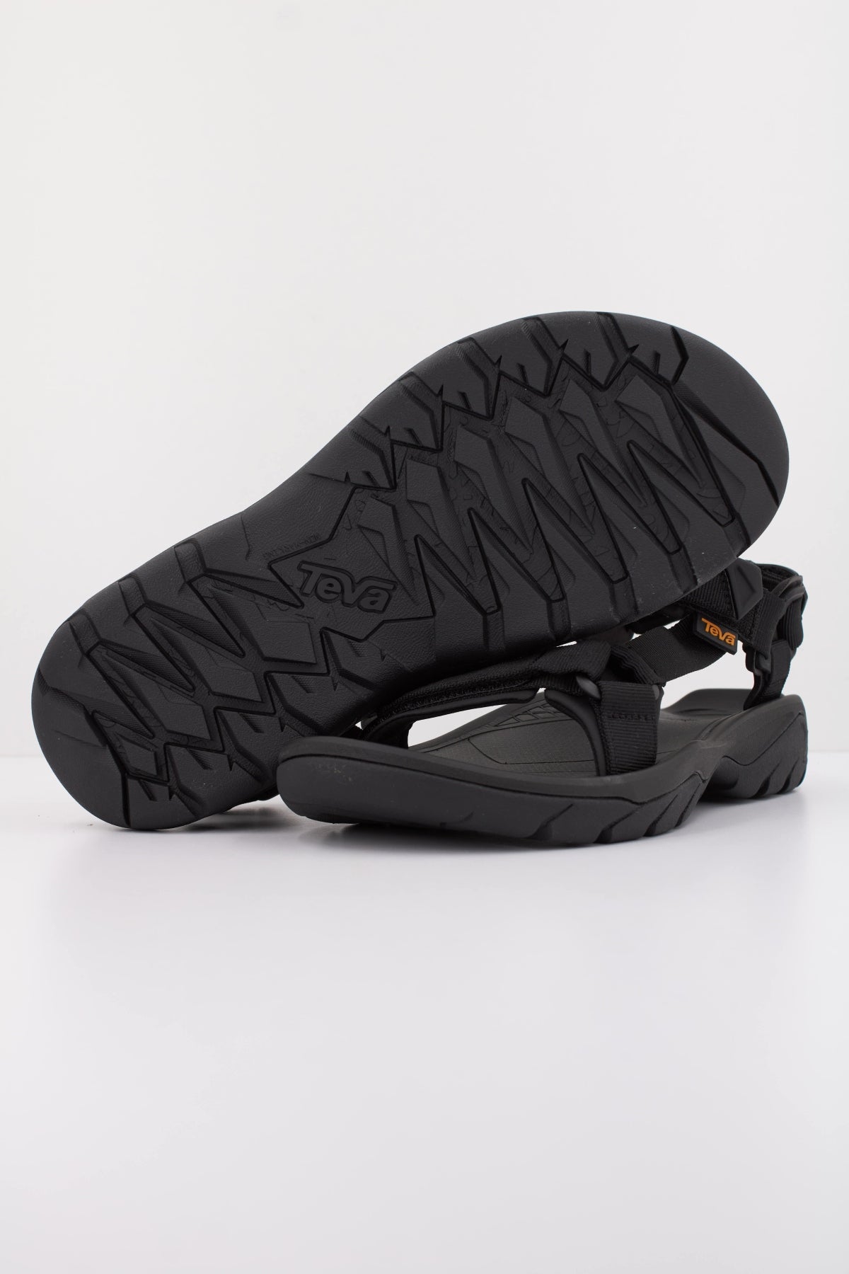 TEVA M TERRA FI  UNI en color NEGRO  (5)