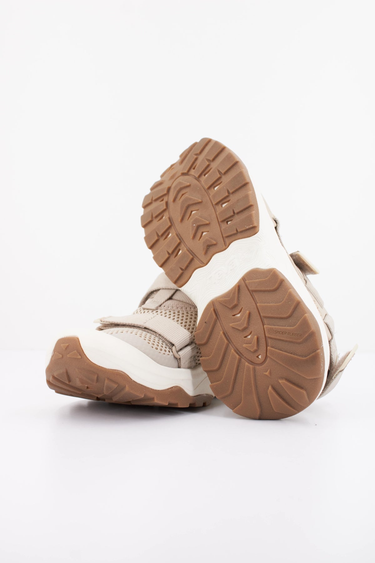 TEVA W OUTFLOW UNIVE  en color BEIS  (5)