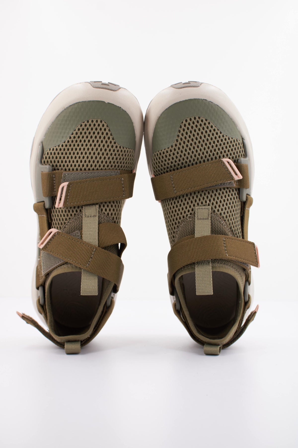 TEVA W OUTFLOW UNIVE  en color VERDE  (3)