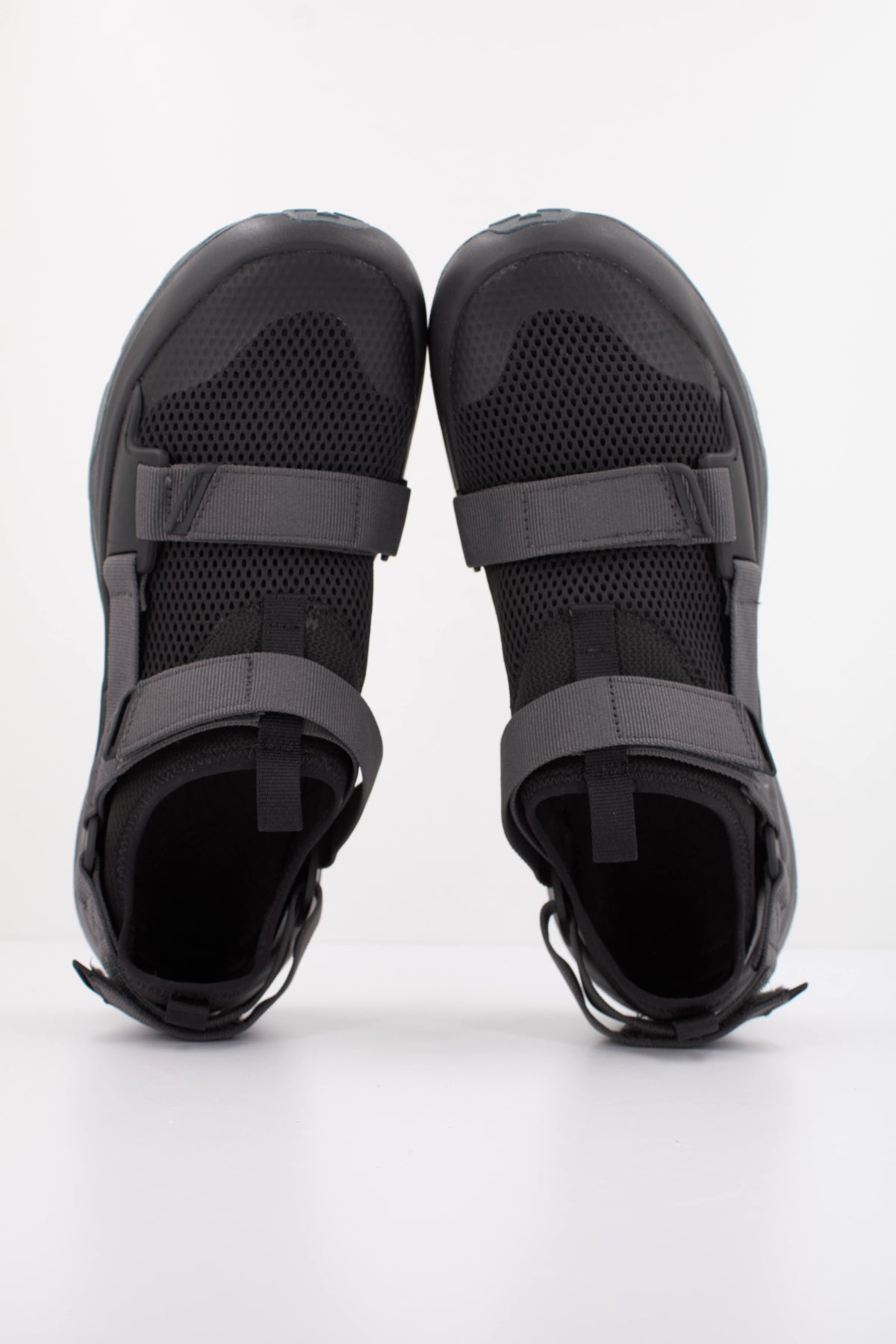 TEVA M OUTFLOW UNIVE en color NEGRO  (3)