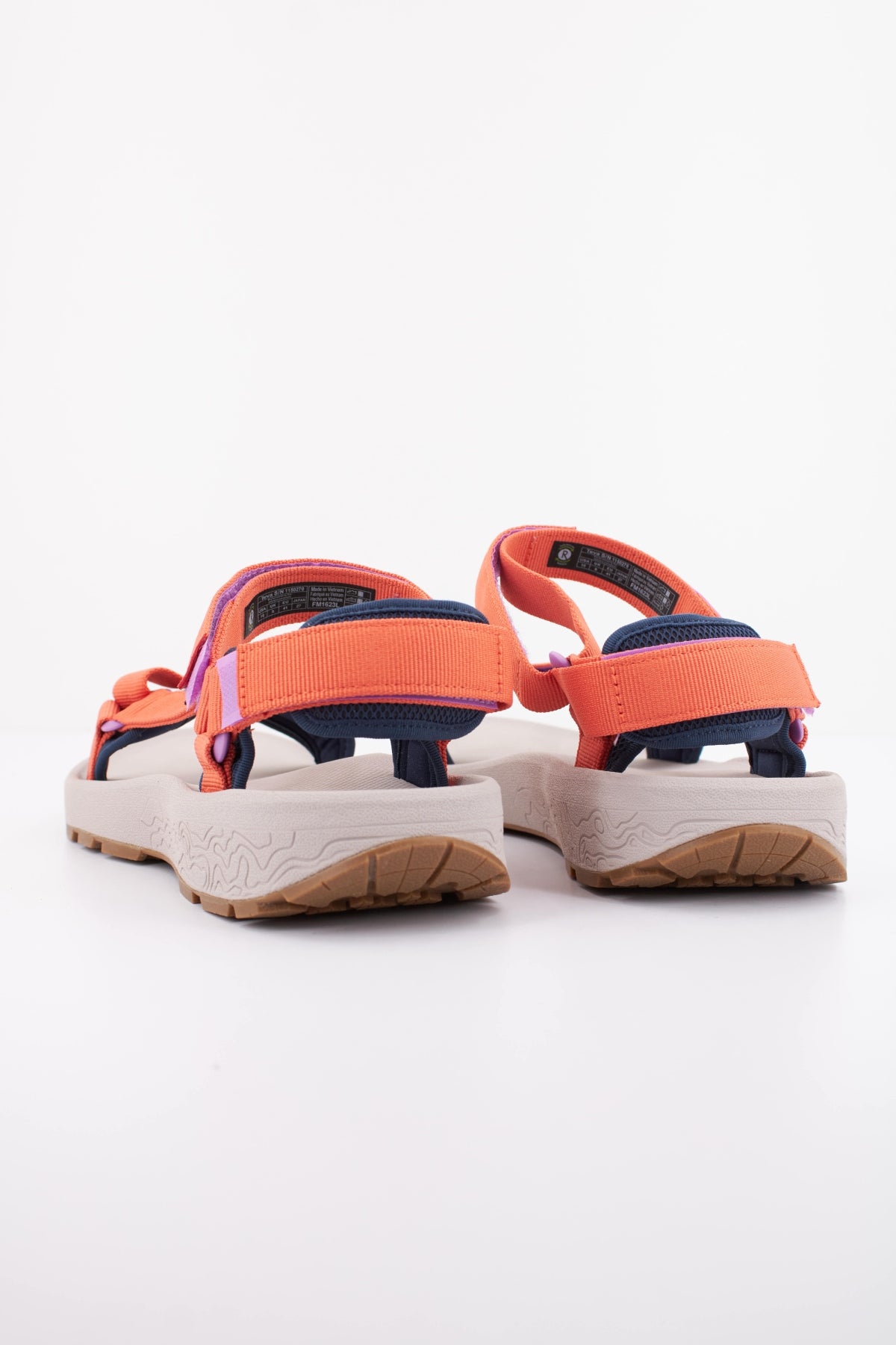 TEVA W HYDRATREK en color NARANJA  (4)