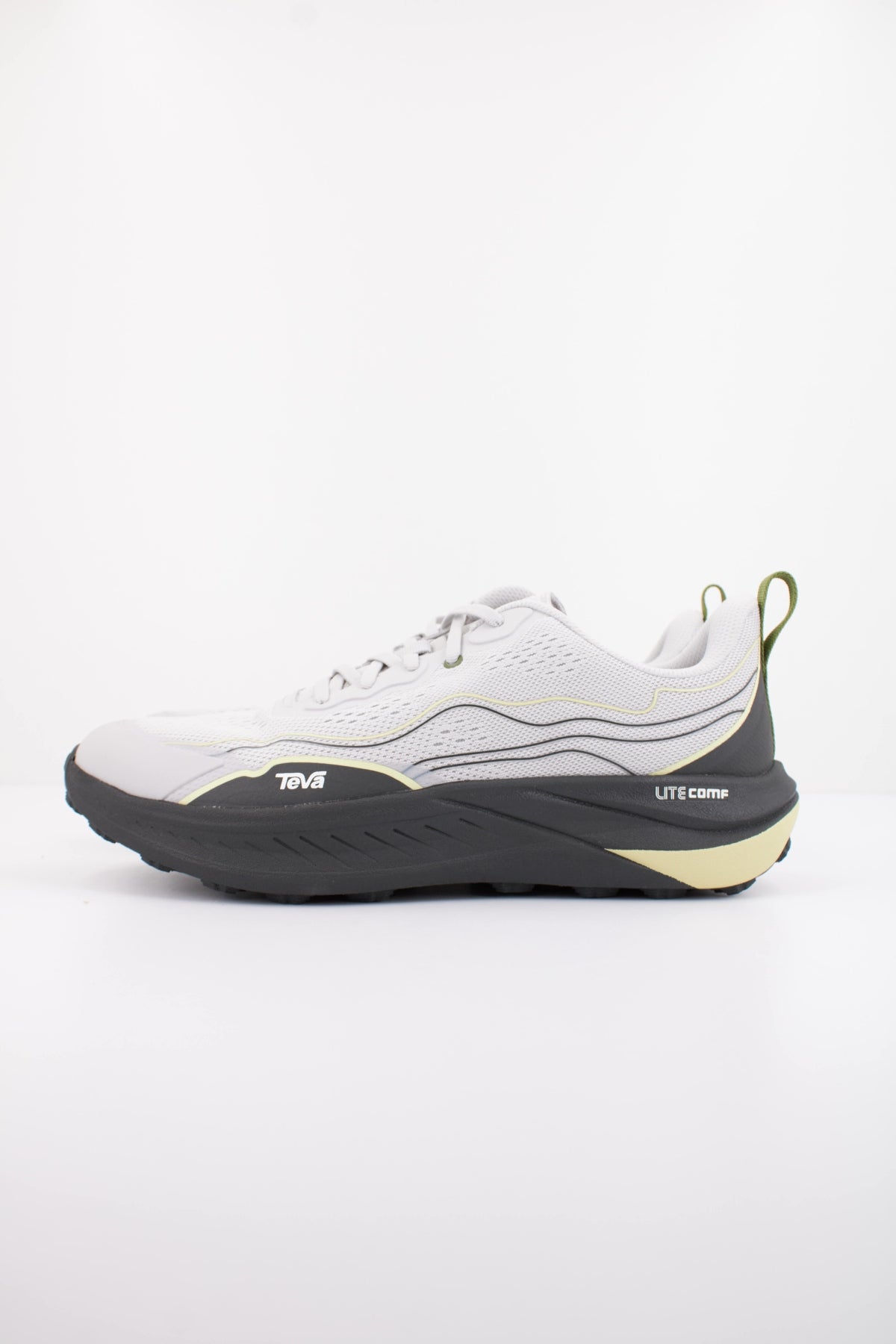 TEVA M TRAILWINDER L en color GRIS  (1)