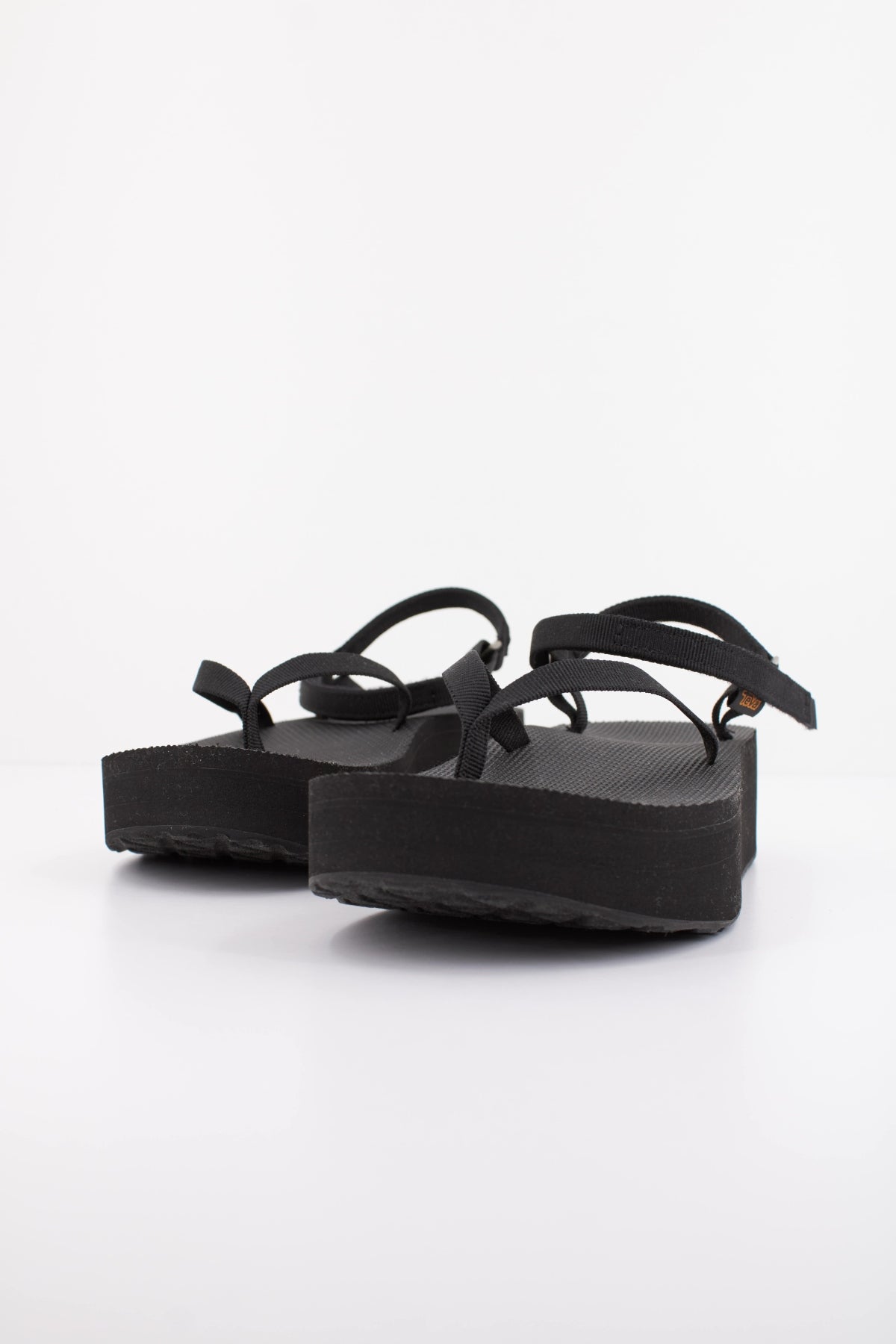 TEVA W FLATFORM SLIM en color NEGRO  (2)