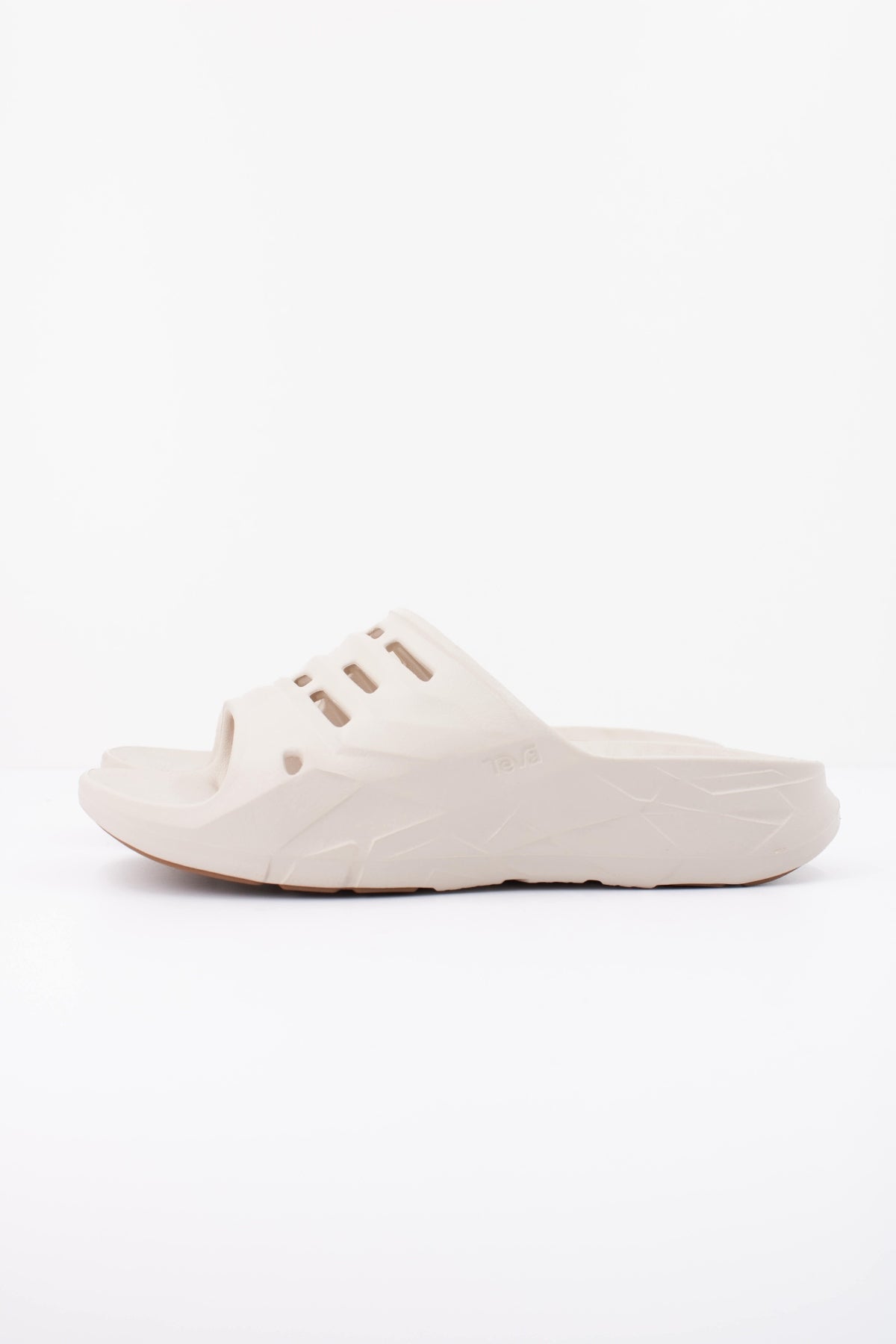 TEVA M APRETRAIL en color BEIS  (1)