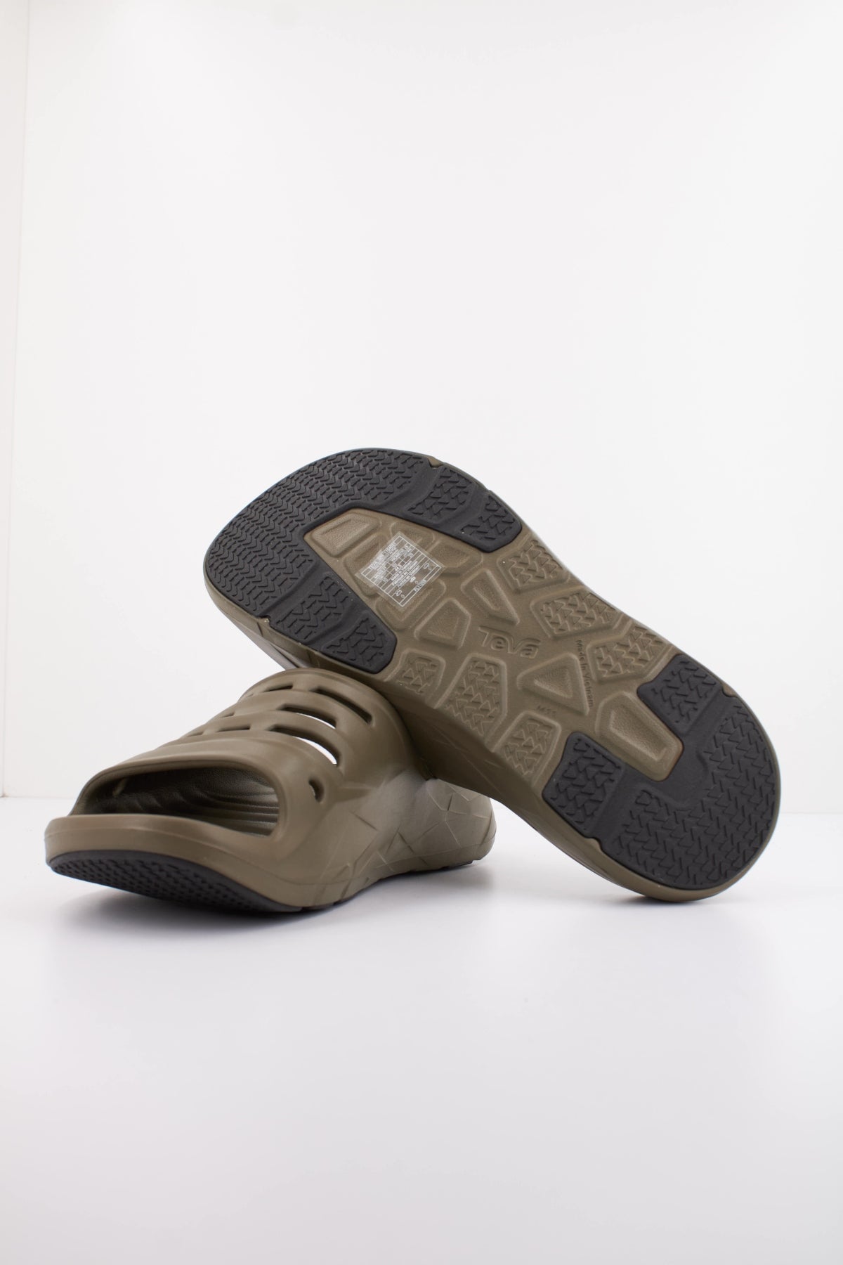 TEVA M APRETRAIL en color VERDE  (5)