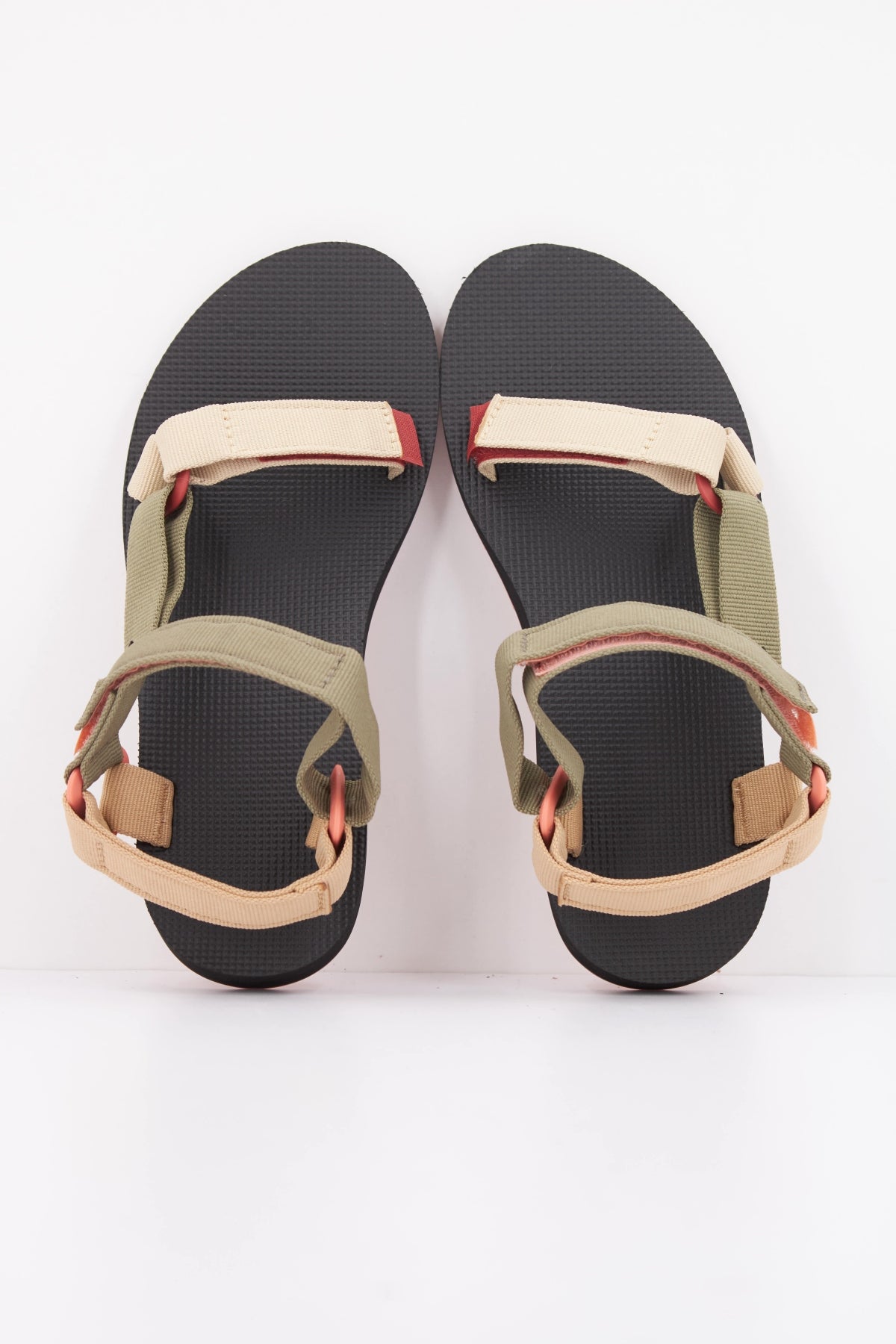 TEVA  W ORIGINAL UNIVERSAL en color VERDE  (3)