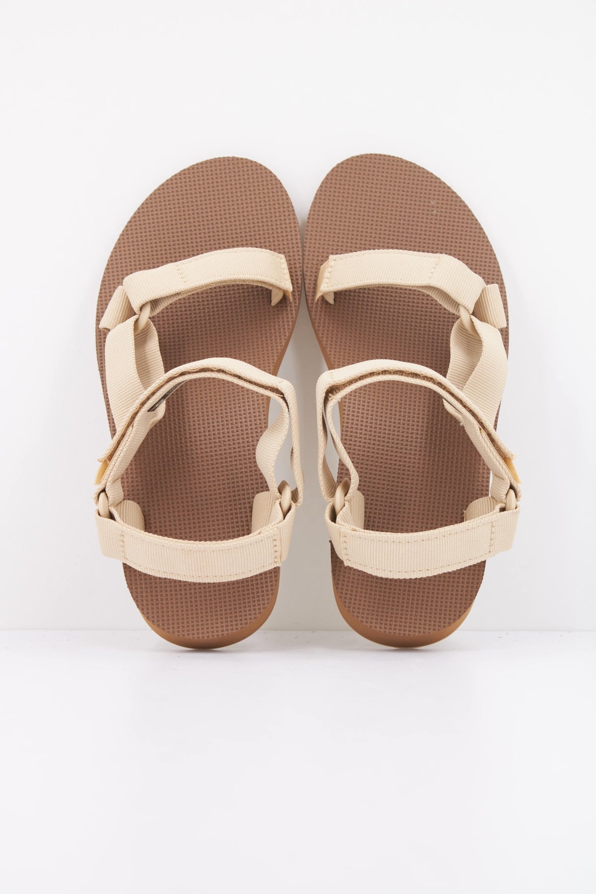 TEVA SANDALIA W ORIGINAL UNIVE en color MARRON CLARO  (3)
