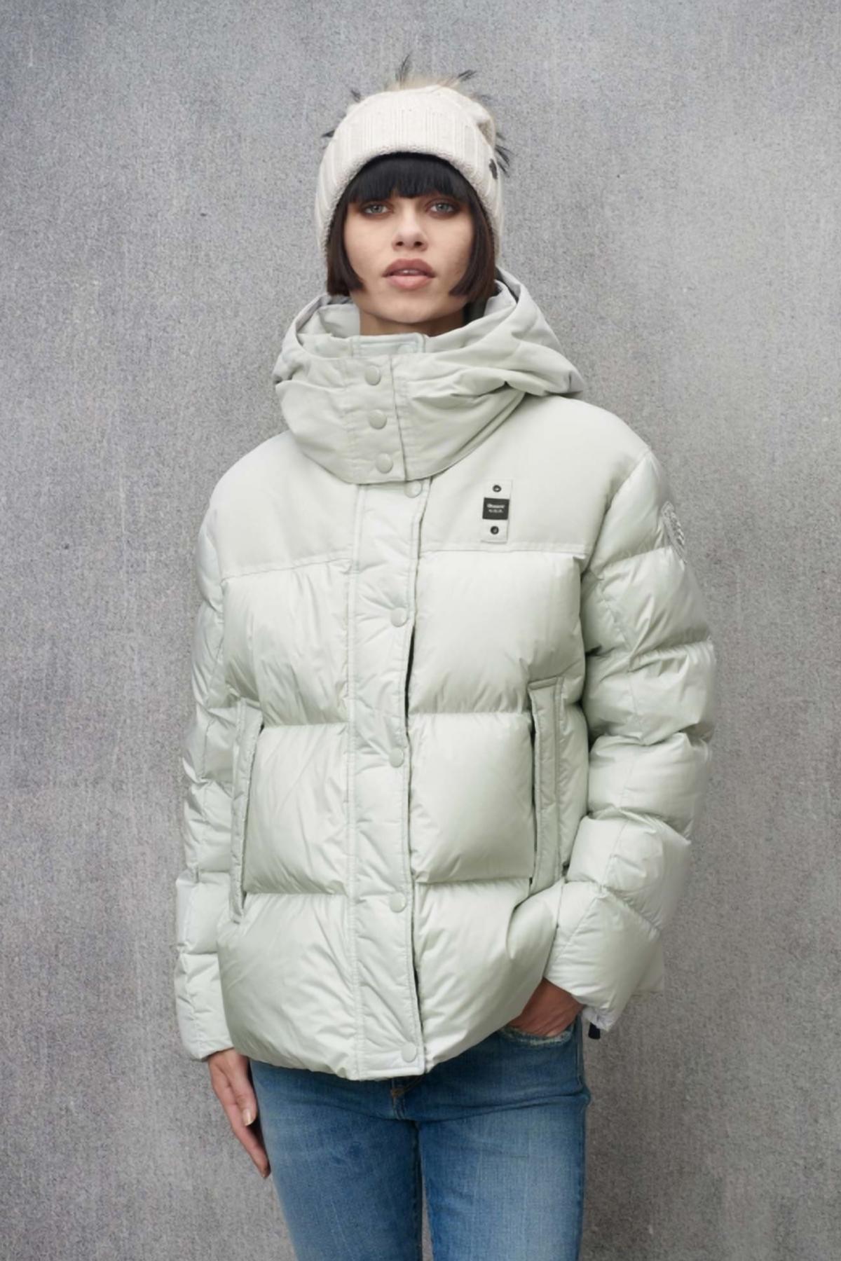 BLAUER LILA en color BLANCO  (1)
