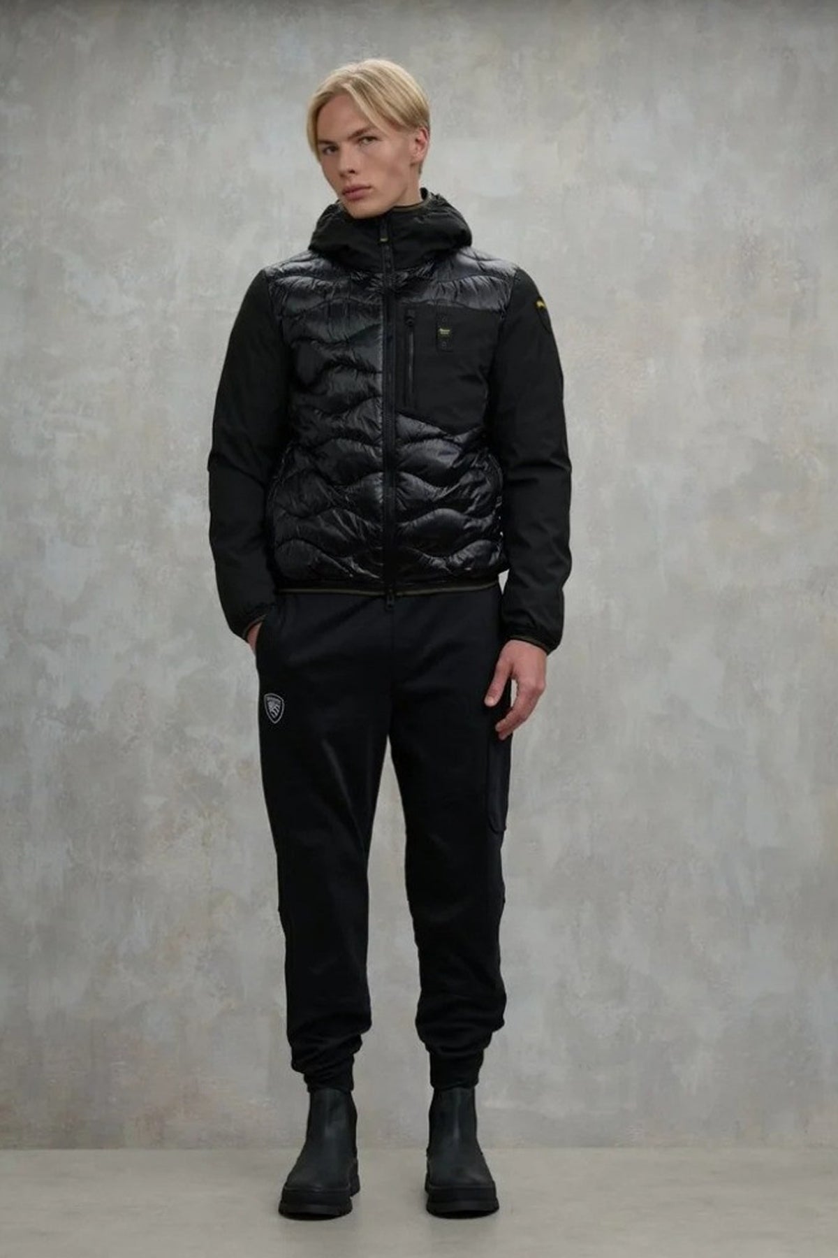 BLAUER  BALLARD  en color NEGRO  (4)