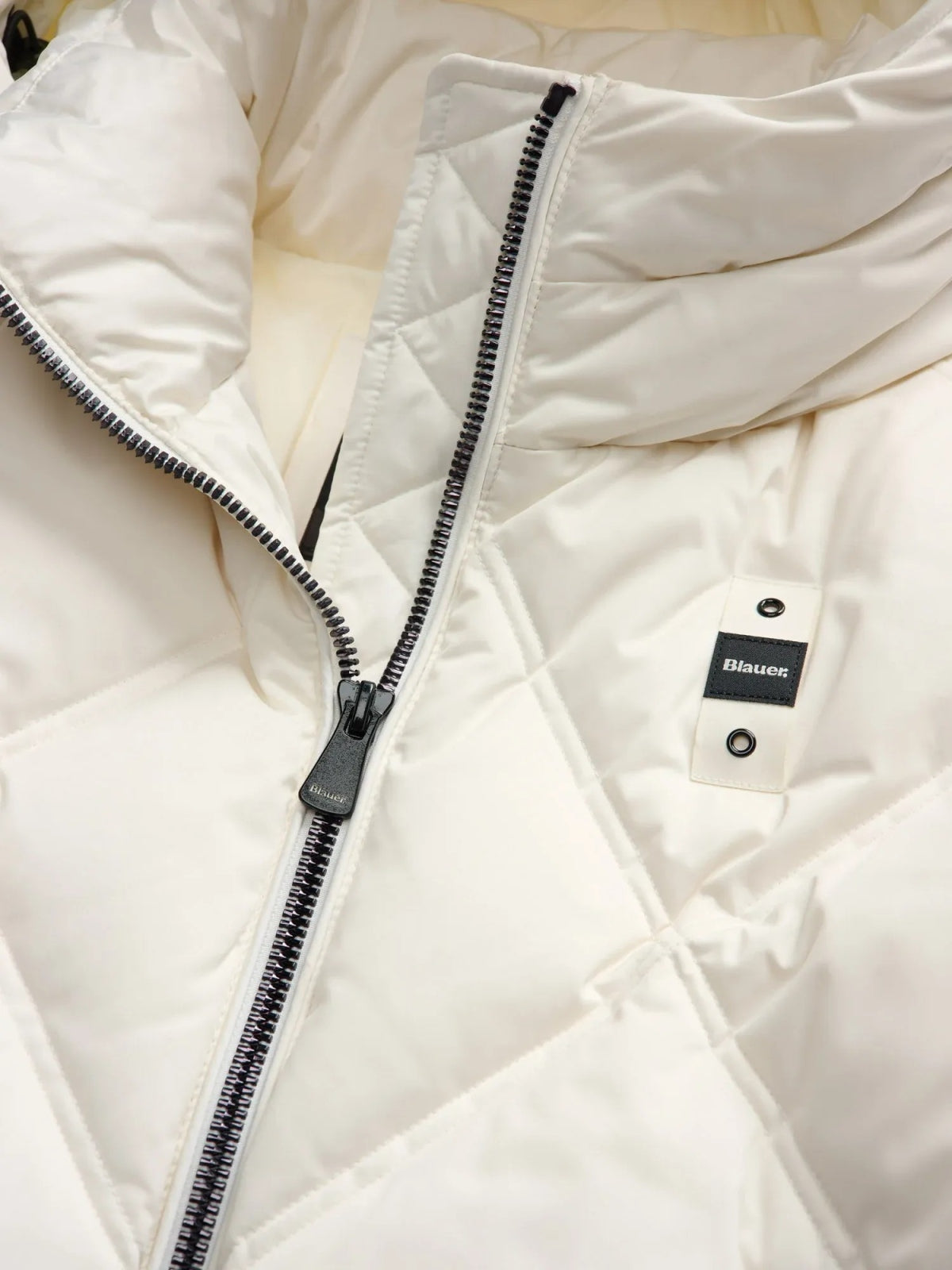 BLAUER TYNDALE en color BLANCO  (5)
