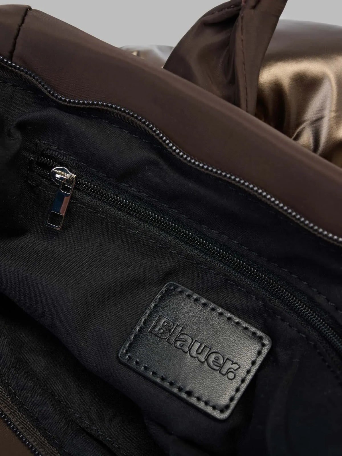 BLAUER POLYESTER NYLON TOTE BAG PADDED en color MARRON  (3)