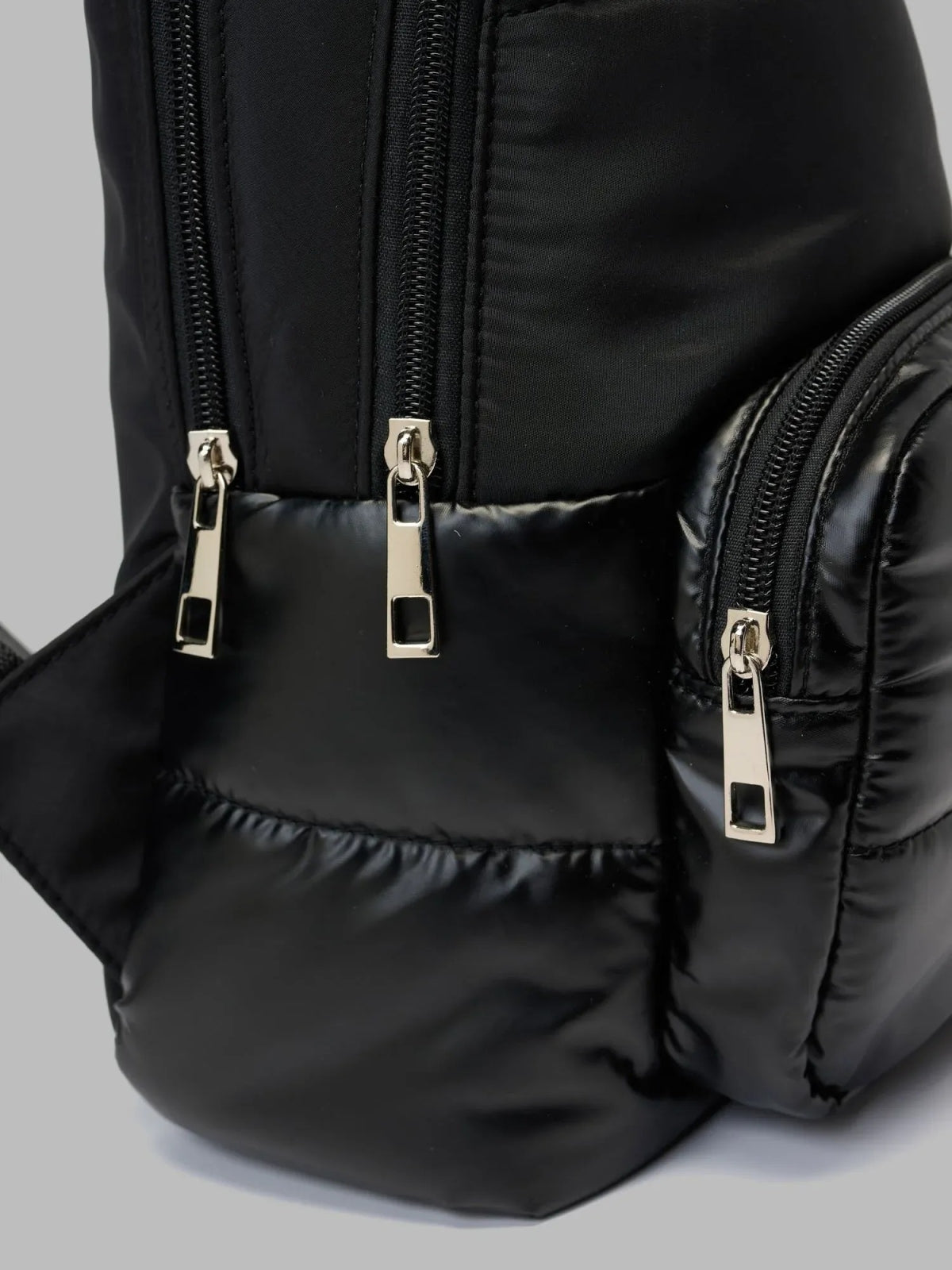 BLAUER POLYESTER NYLON BACKPACK PADDED en color   (1)